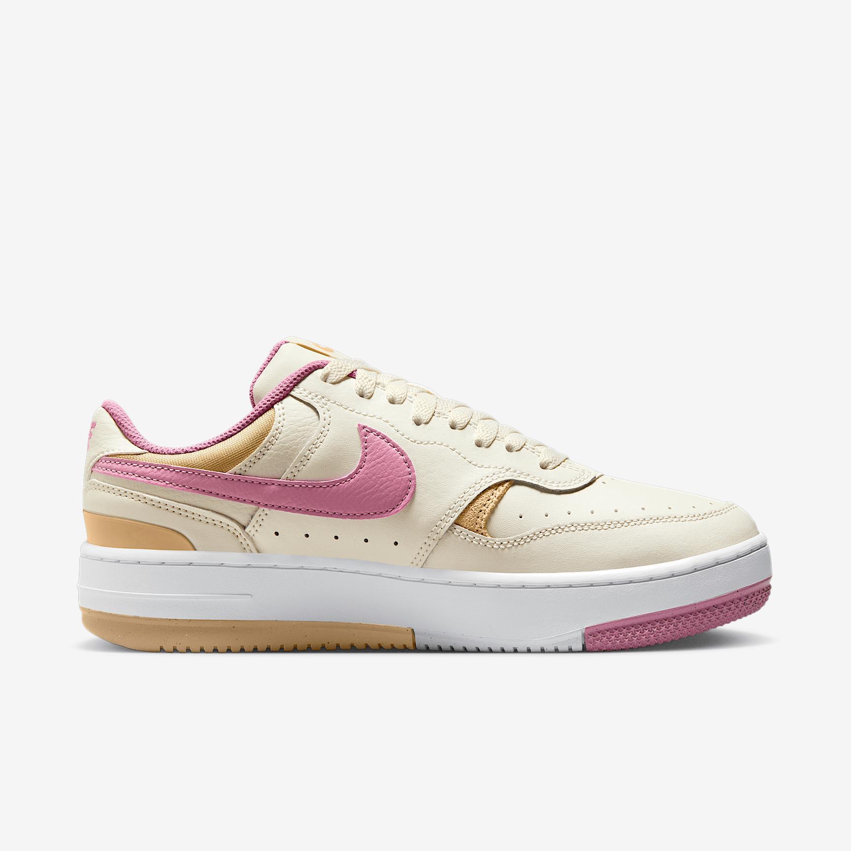 Nike Gamma Force Women's Shoes Product Image