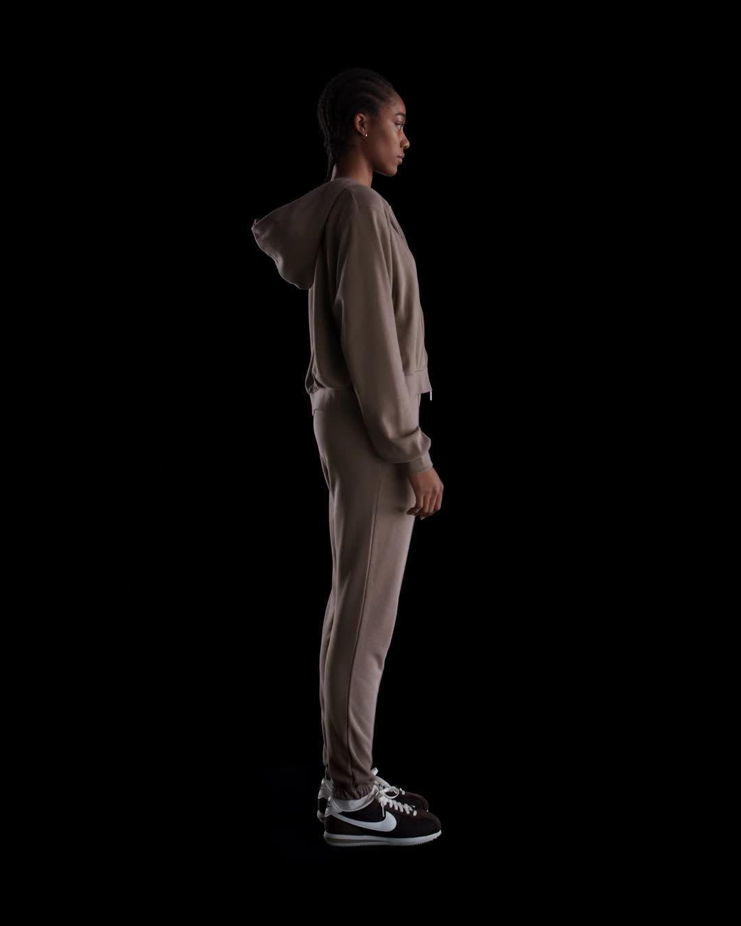 Nike Sportswear Chill Terry Women's Slim High-Waisted French Terry Sweatpants Product Image