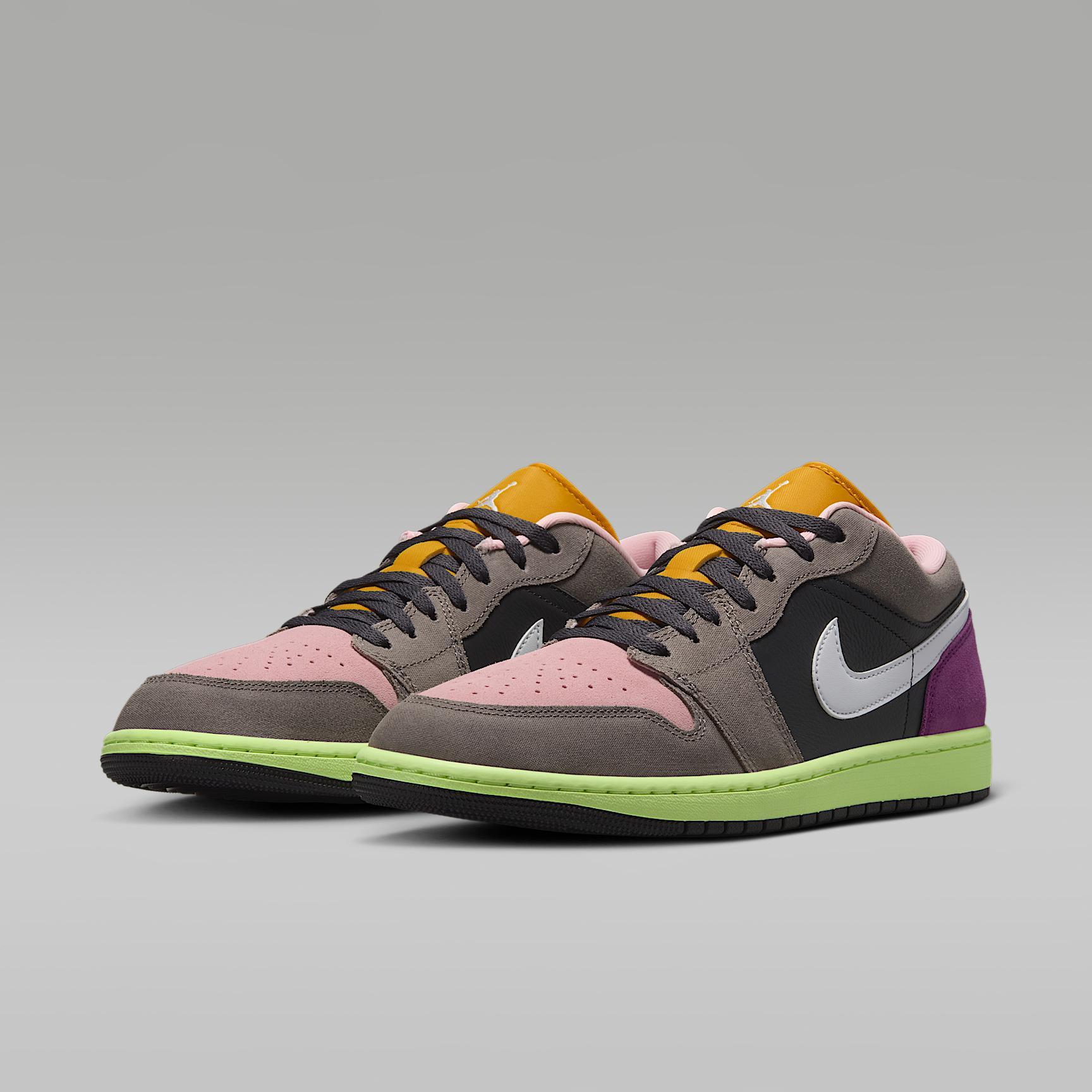 Air Jordan 1 Low SE Men's Shoes Product Image