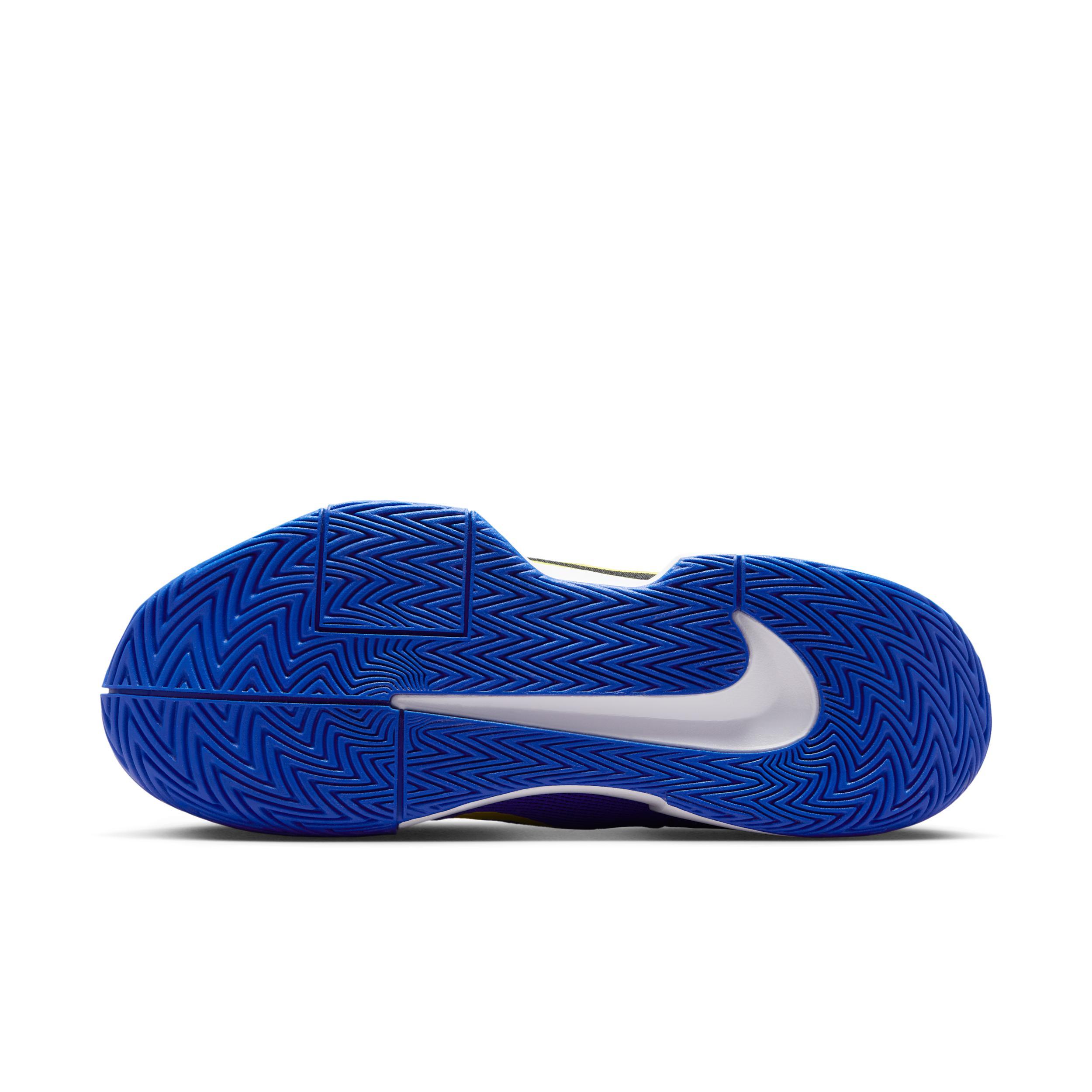 Nike Men's GP Challenge Pro Hard Court Tennis Shoes Product Image