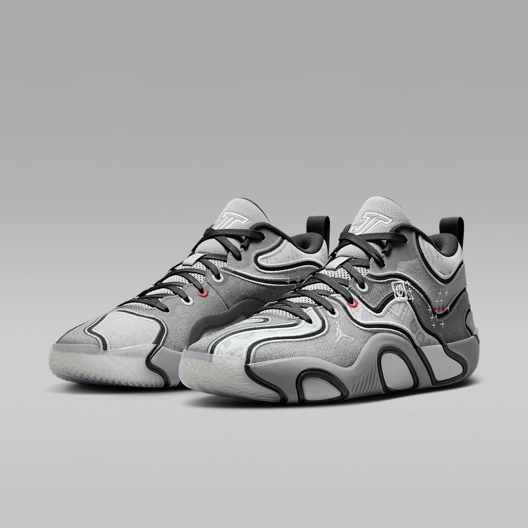 Nike Men's Tatum 3 Basketball Shoes Product Image