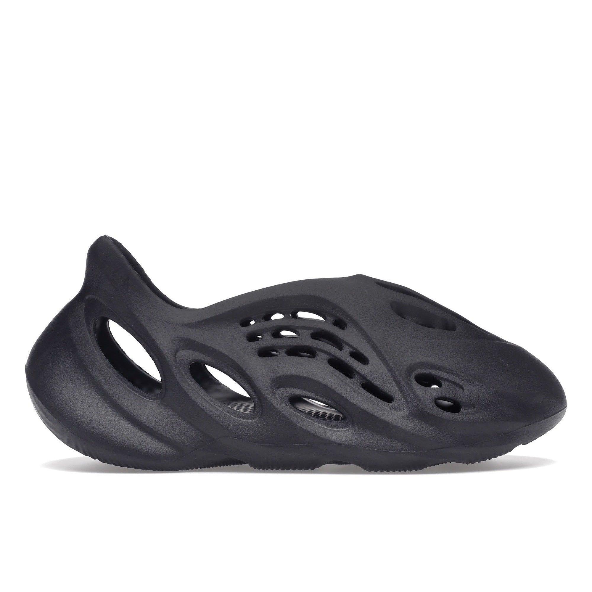Adidas Yeezy Foam Runner RNR "Onyx" Product Image