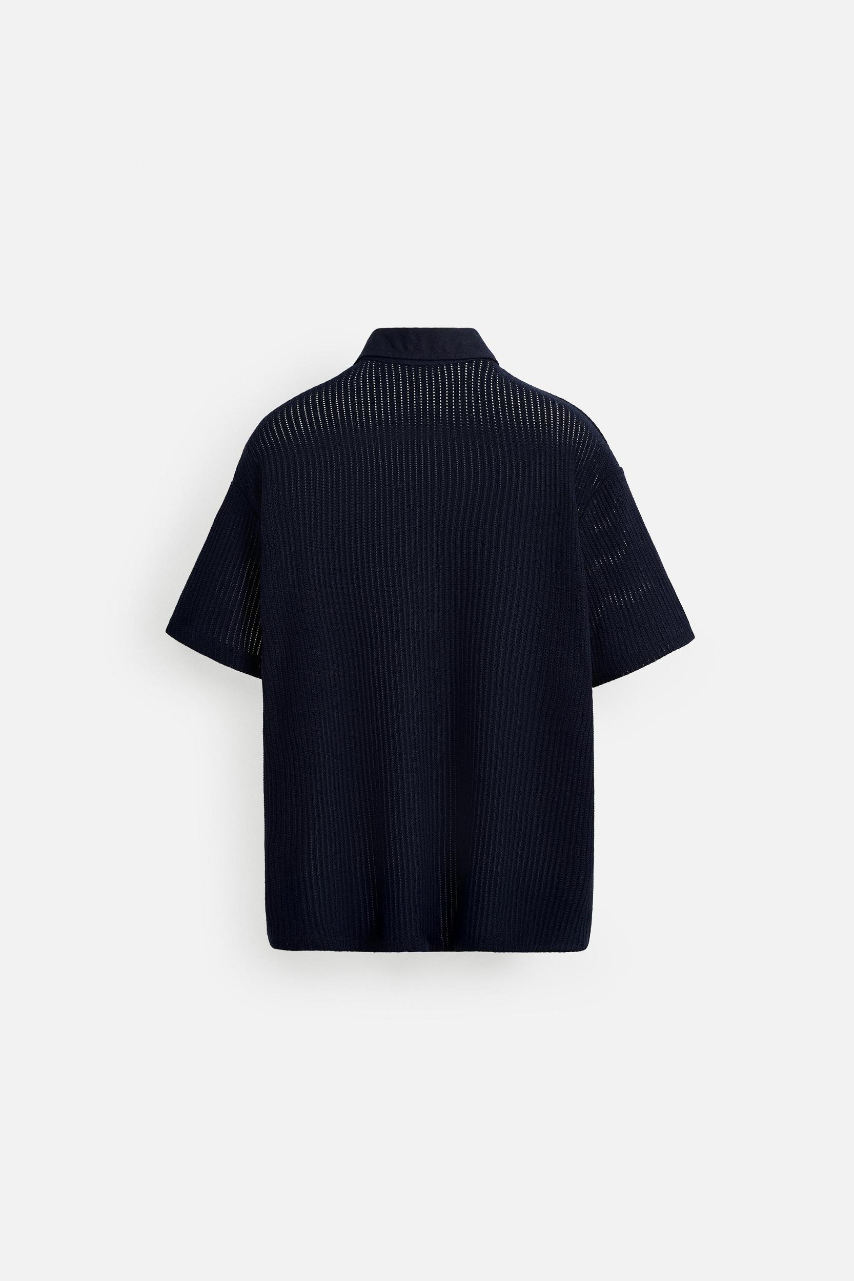 TEXTURED ZIP-UP SHIRT Product Image