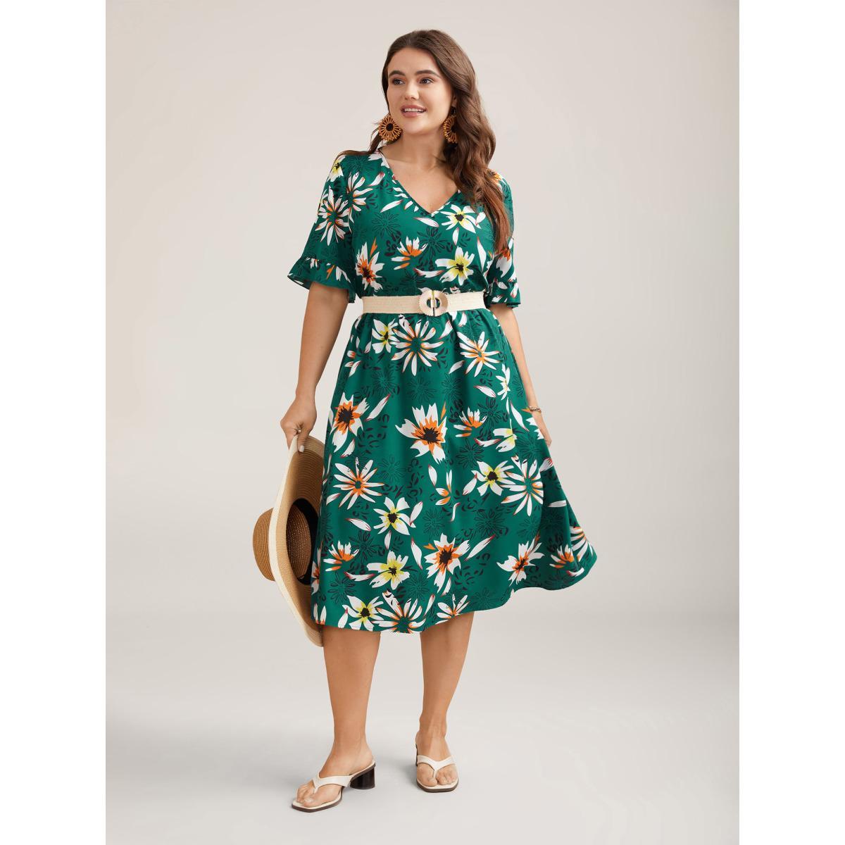 Plus Size Spring Floral Print Pockets Ruffled Midi Dress Emerald Women Resort Ruffles V-neck Short sleeve Curvy BloomChic 10/M Product Image