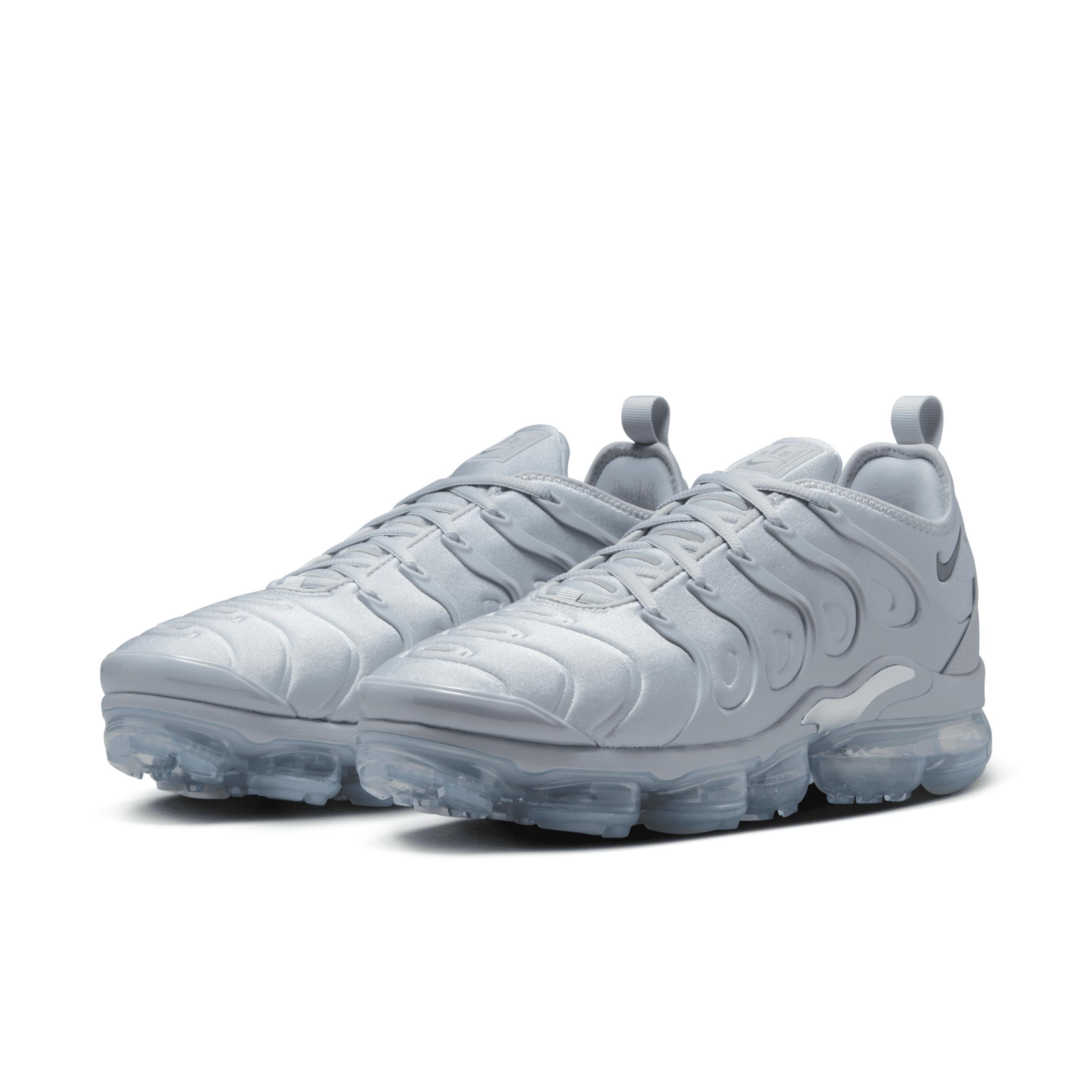 Nike Men's Air VaporMax Plus Shoes Product Image