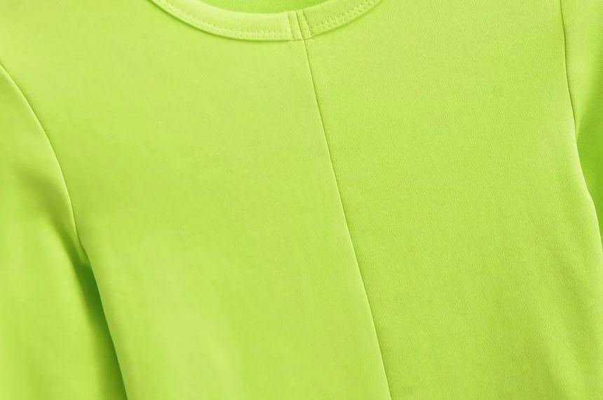 Long-Sleeve Round Neck Plain Crop Tee Product Image