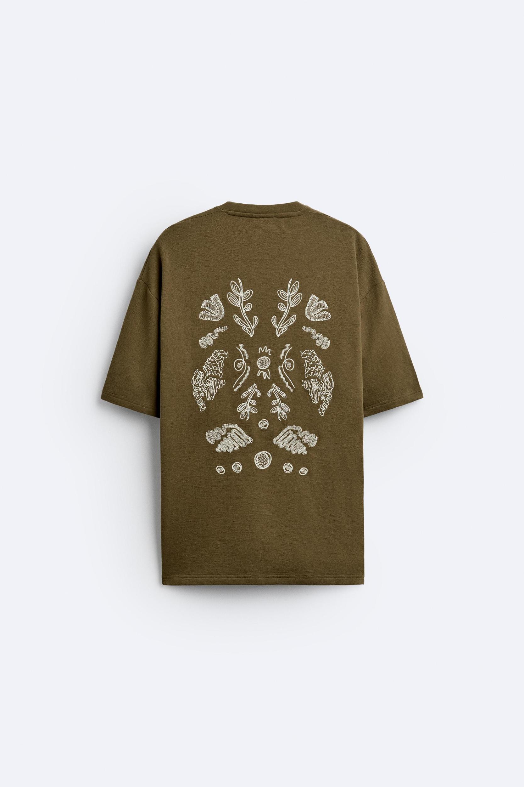 EMBROIDERED RUSTIC T-SHIRT Product Image