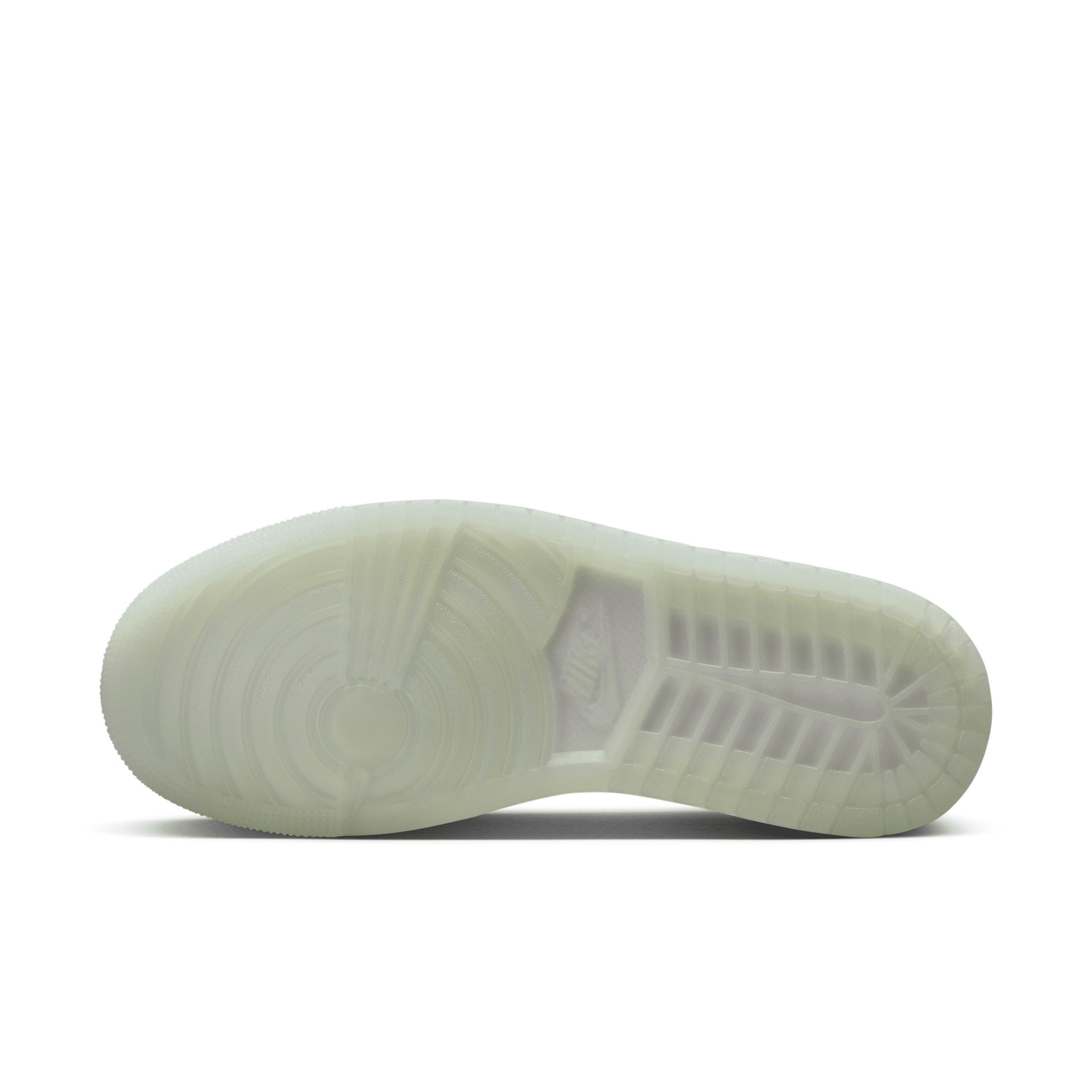Jordan Womens Air 1 Low SE Casual Shoes Product Image