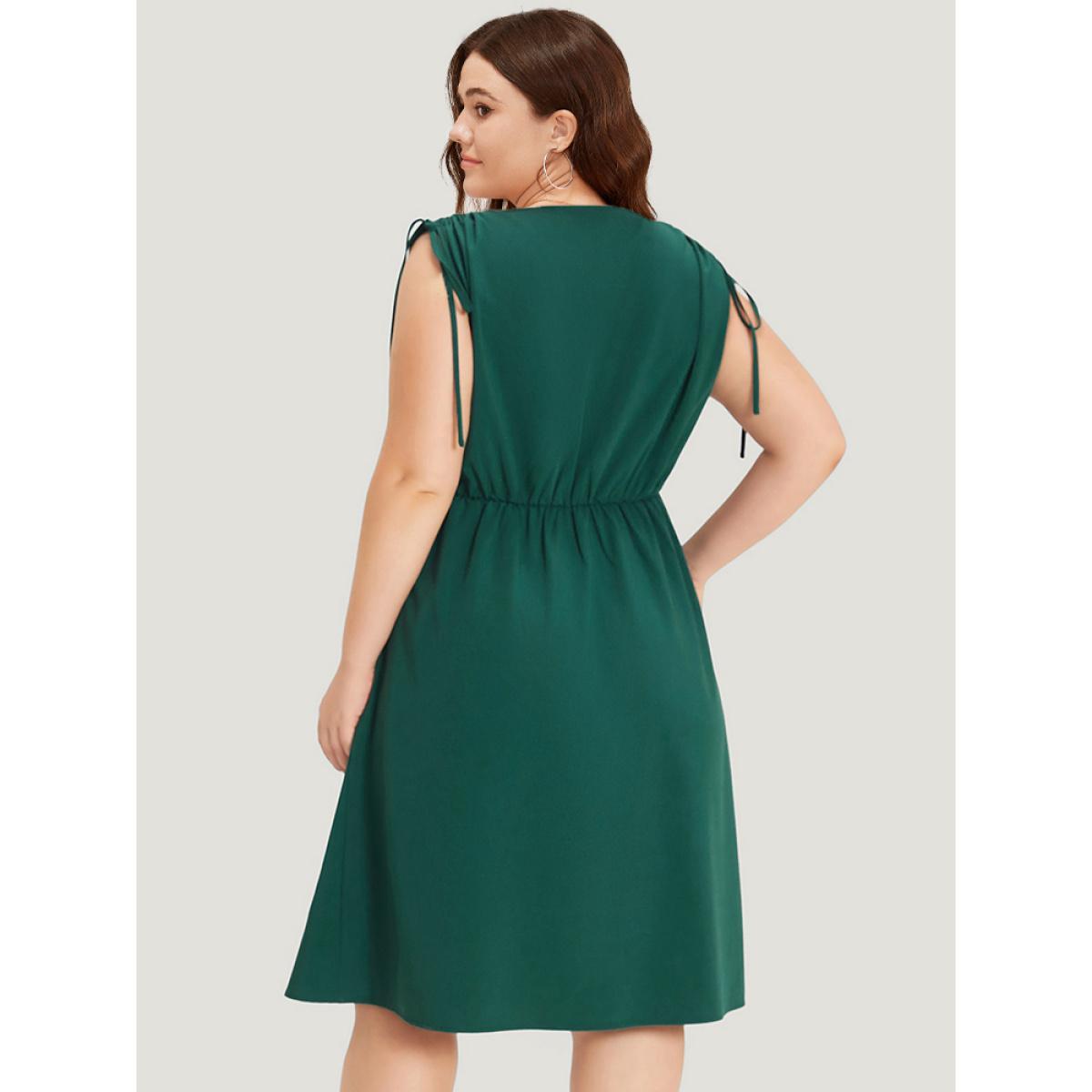 Plus Size Supersoft Essentials Drawstring Pocket Gathered Ruffle Hem Dress Green Women Elegant Drawstring V-neck Sleeveless Curvy Midi Dress BloomChic 14-16/1X Product Image