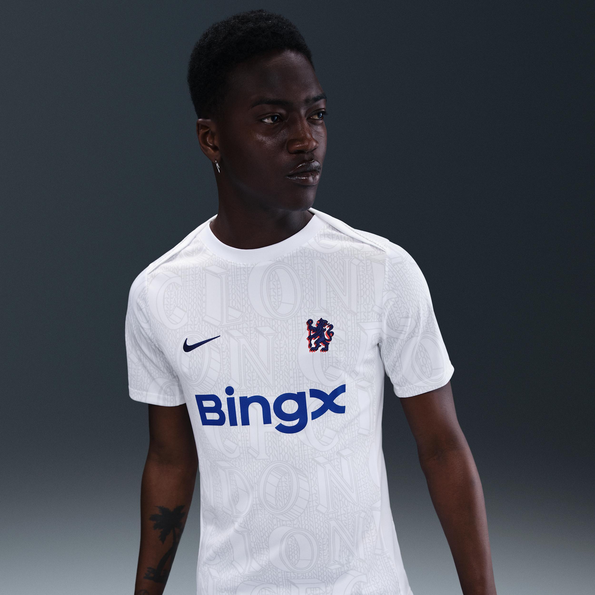 Chelsea FC Academy Pro Men's Nike Dri-FIT Soccer Pre-Match Top Product Image