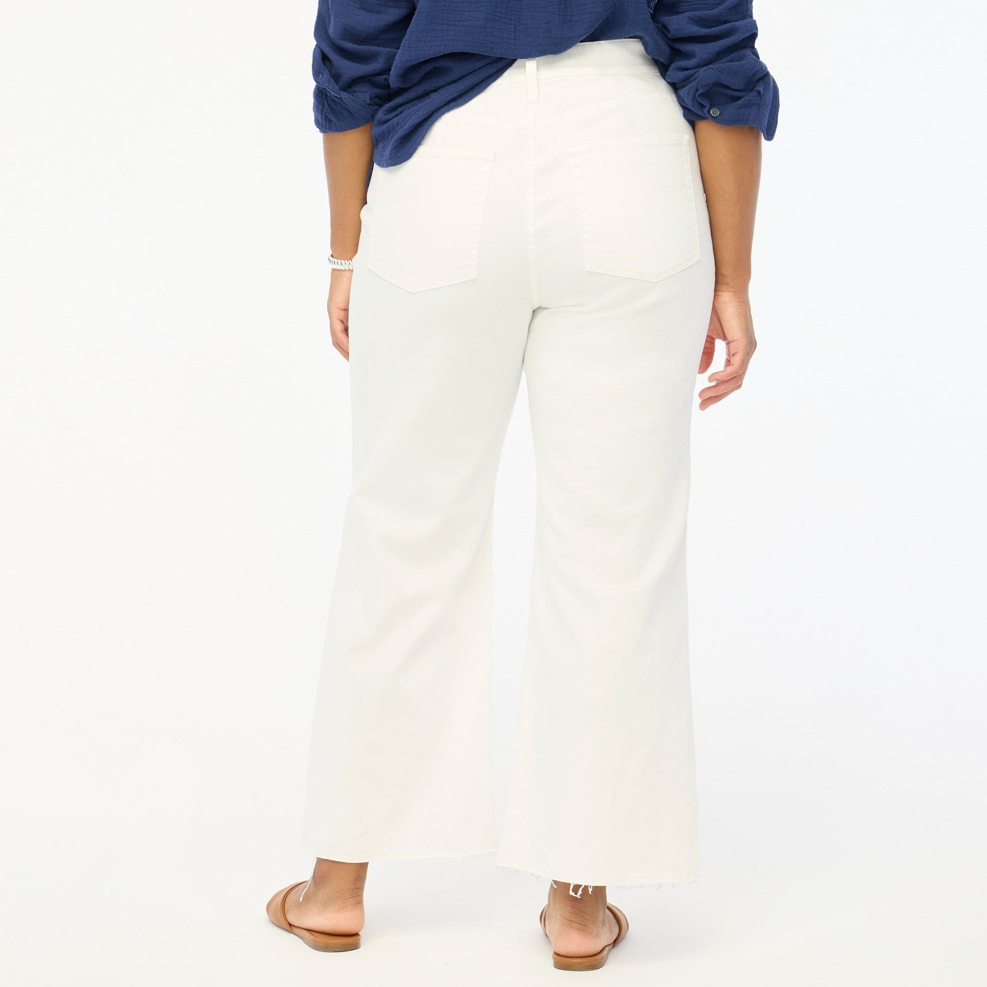 Wide-leg crop jean in all-day stretch Product Image