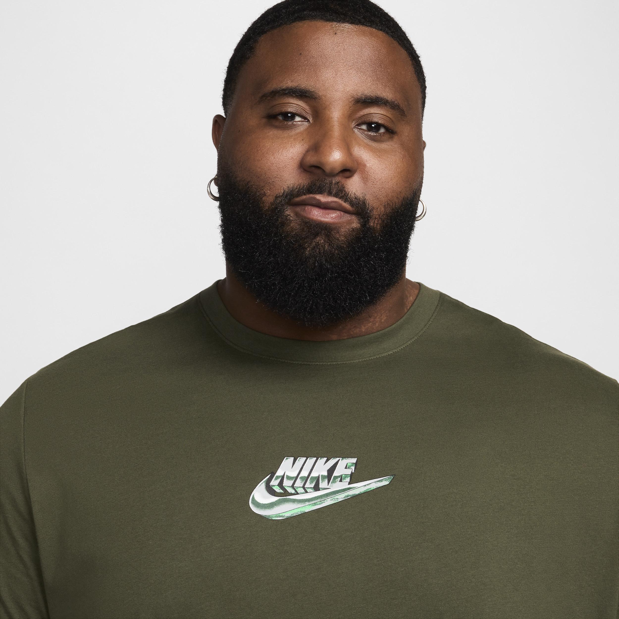 Nike Sportswear Men's T-Shirt Product Image