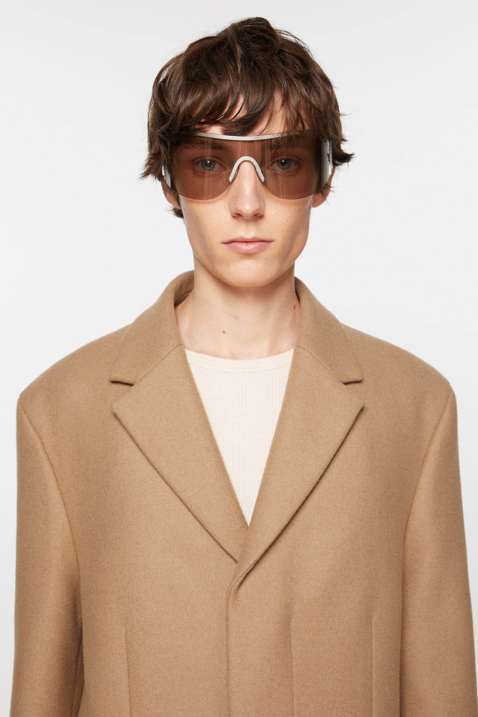 Single-breasted wool coat Product Image