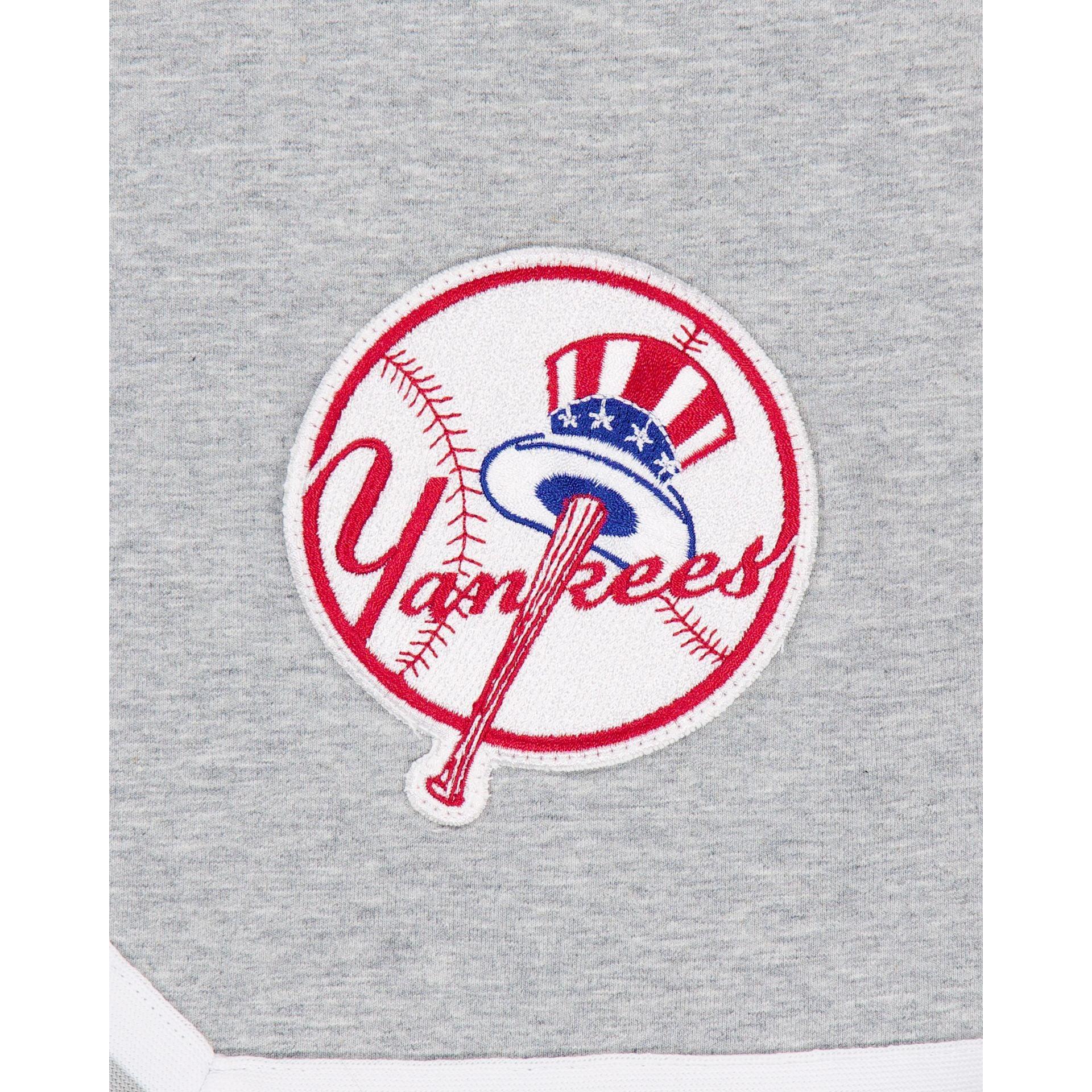 San Diego Padres Gray Logo Select Shorts Male Product Image