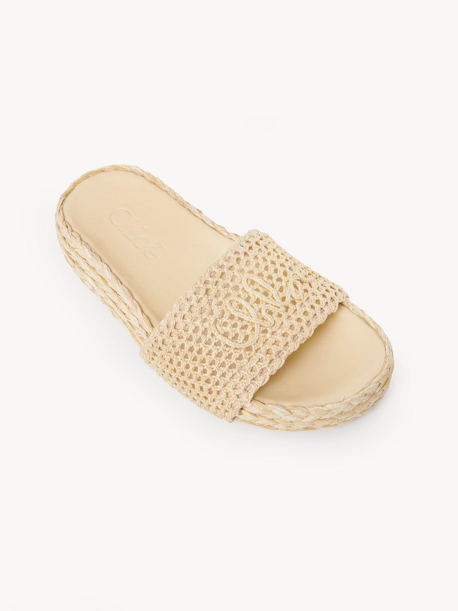 Isla slide Product Image