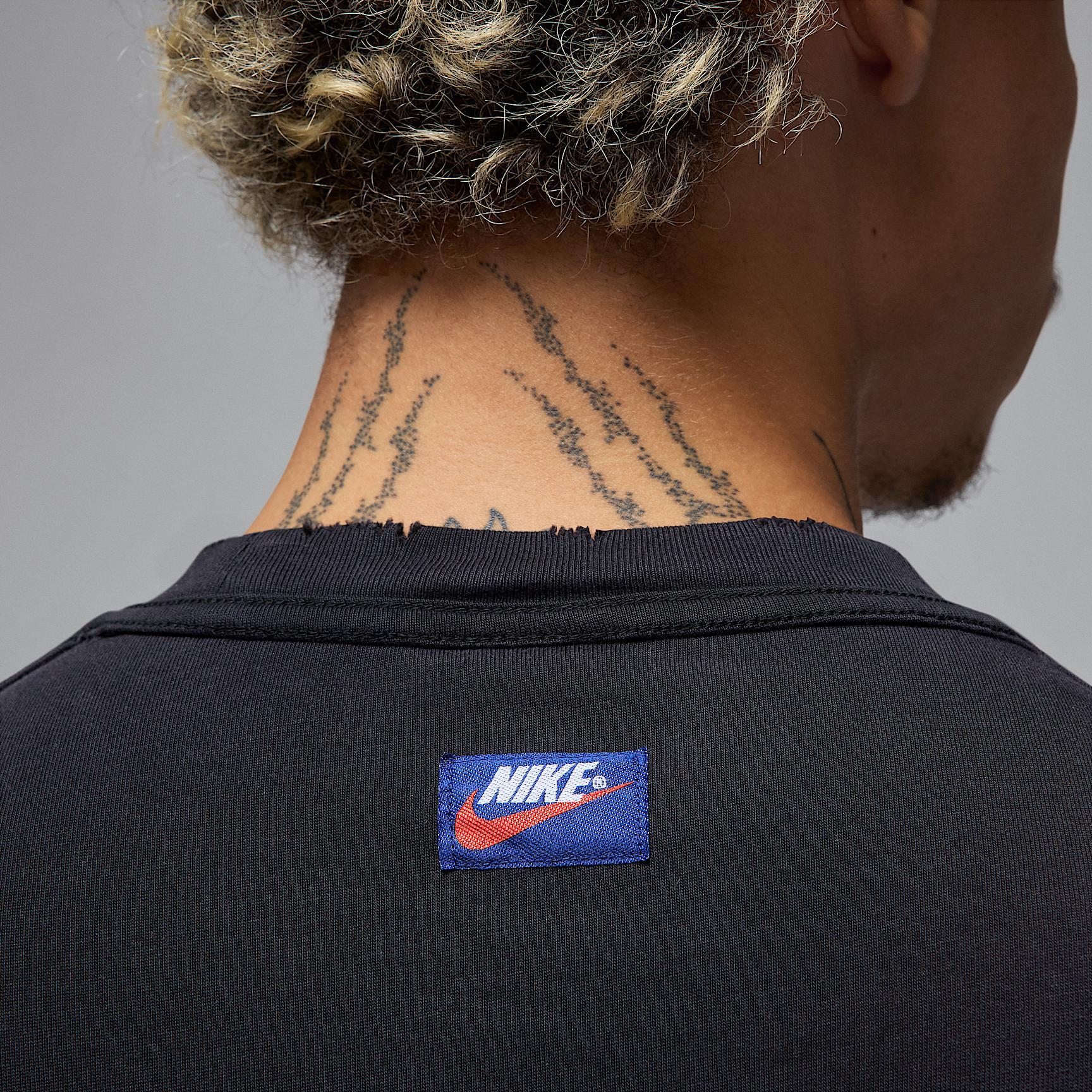 Men's Jordan Rare Air Long-Sleeve T-Shirt Product Image