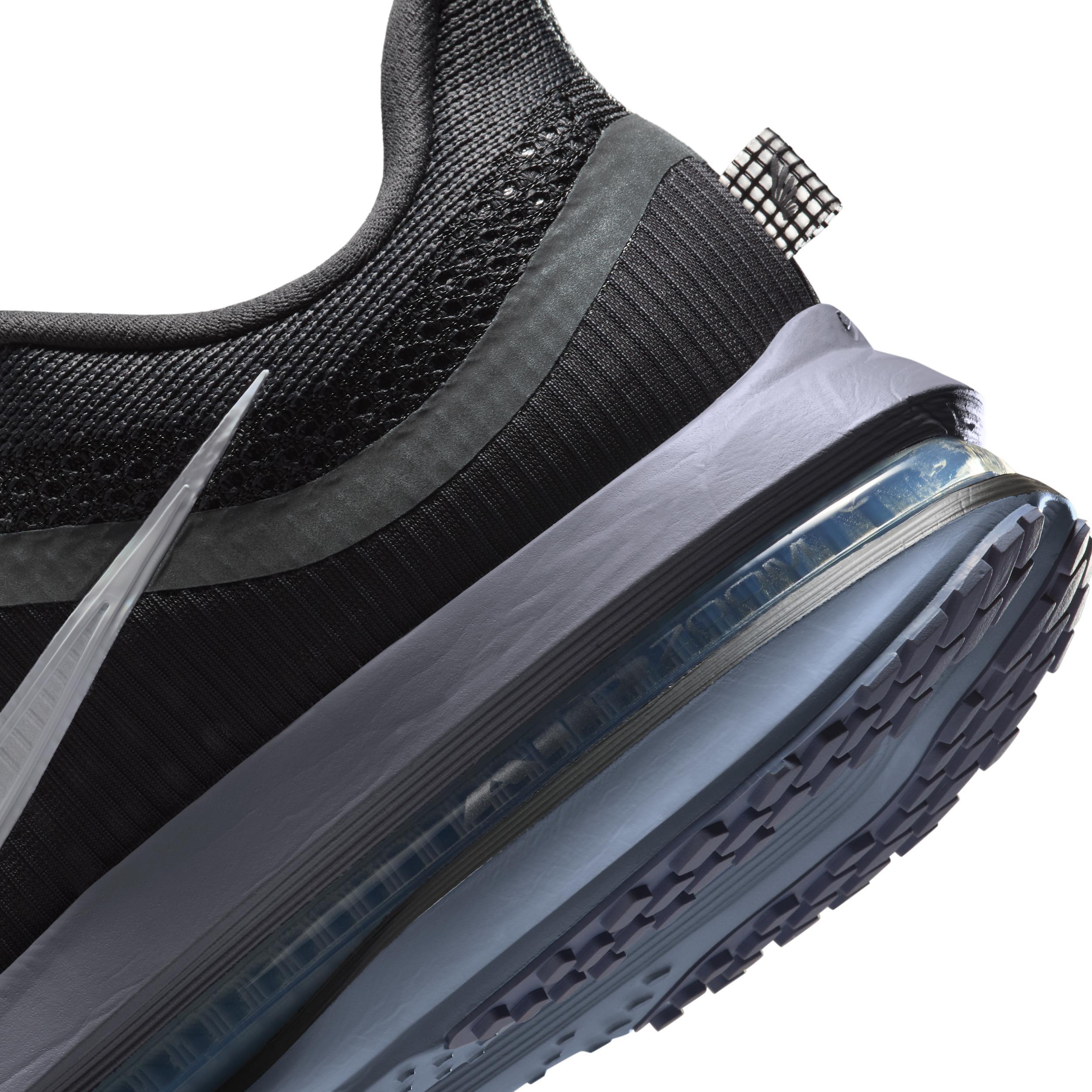 Nike Men's Pegasus Premium Road Running Shoes Product Image