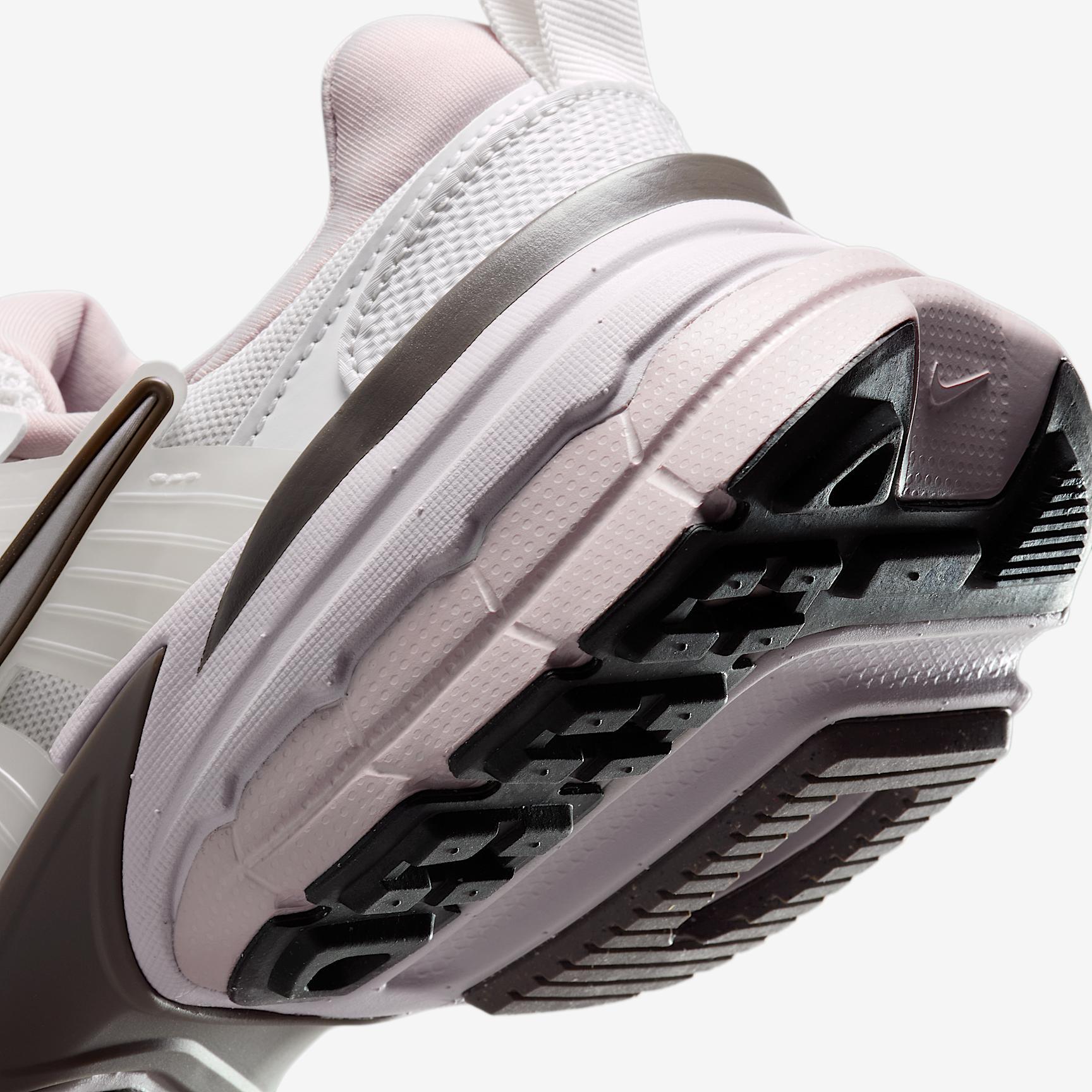 Nike Women's V2K Run Shoes Product Image