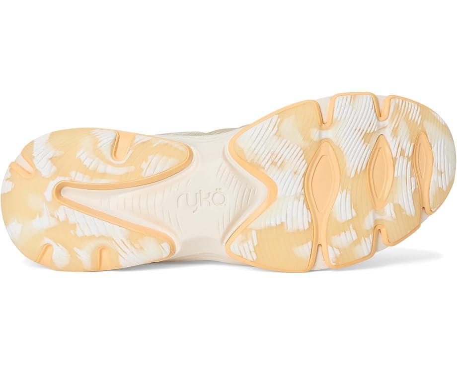 Devotion X Max Plus Walking Shoes Product Image