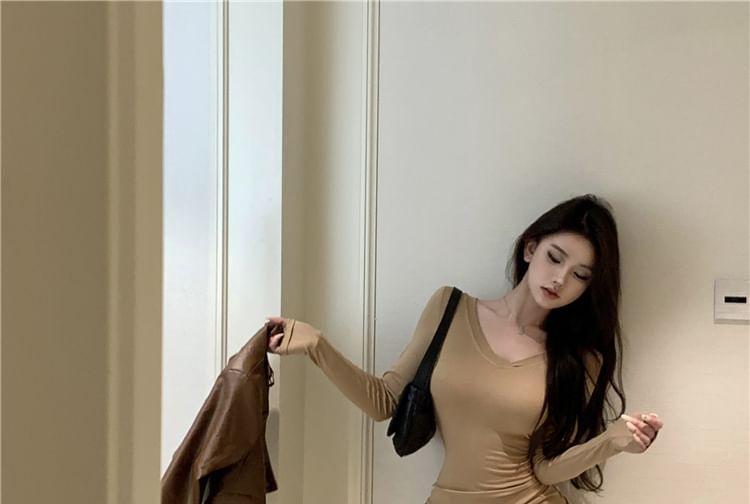 Long Sleeve V-Neck Plain Ruched Mini Sheath Dress / Band Collar Plain Faux Leather Crop Button Jacket Product Image
