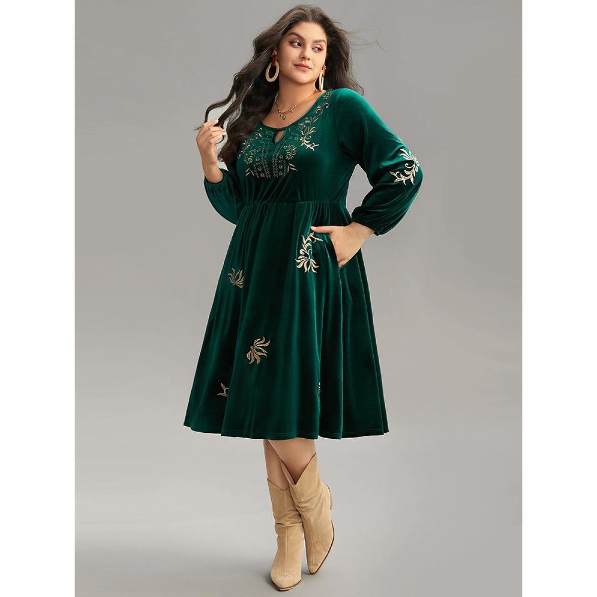 Plus Size Boho Print Embroidered Velvet Keyhole Dress DarkGreen Women Vacation Velvet Keyhole Cut-Out Long Sleeve Curvy Midi Dress BloomChic 18-20/2X Product Image