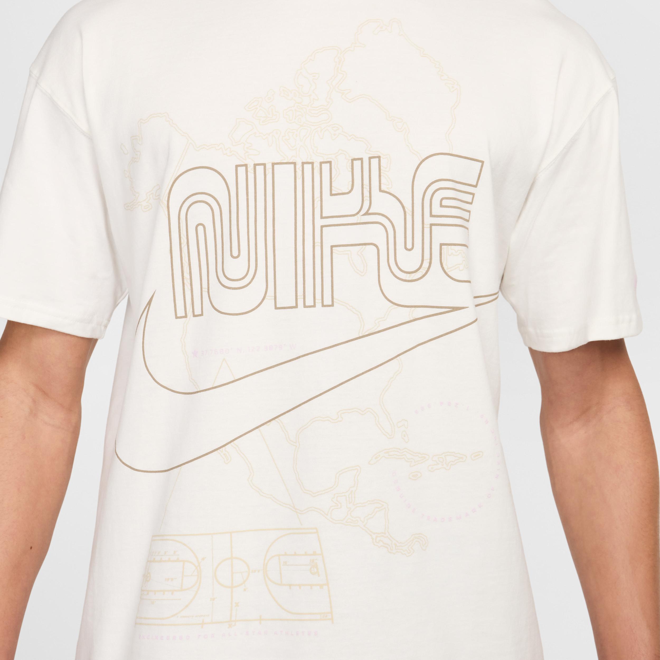 Nike Sportswear Men's Max90 T-Shirt Product Image