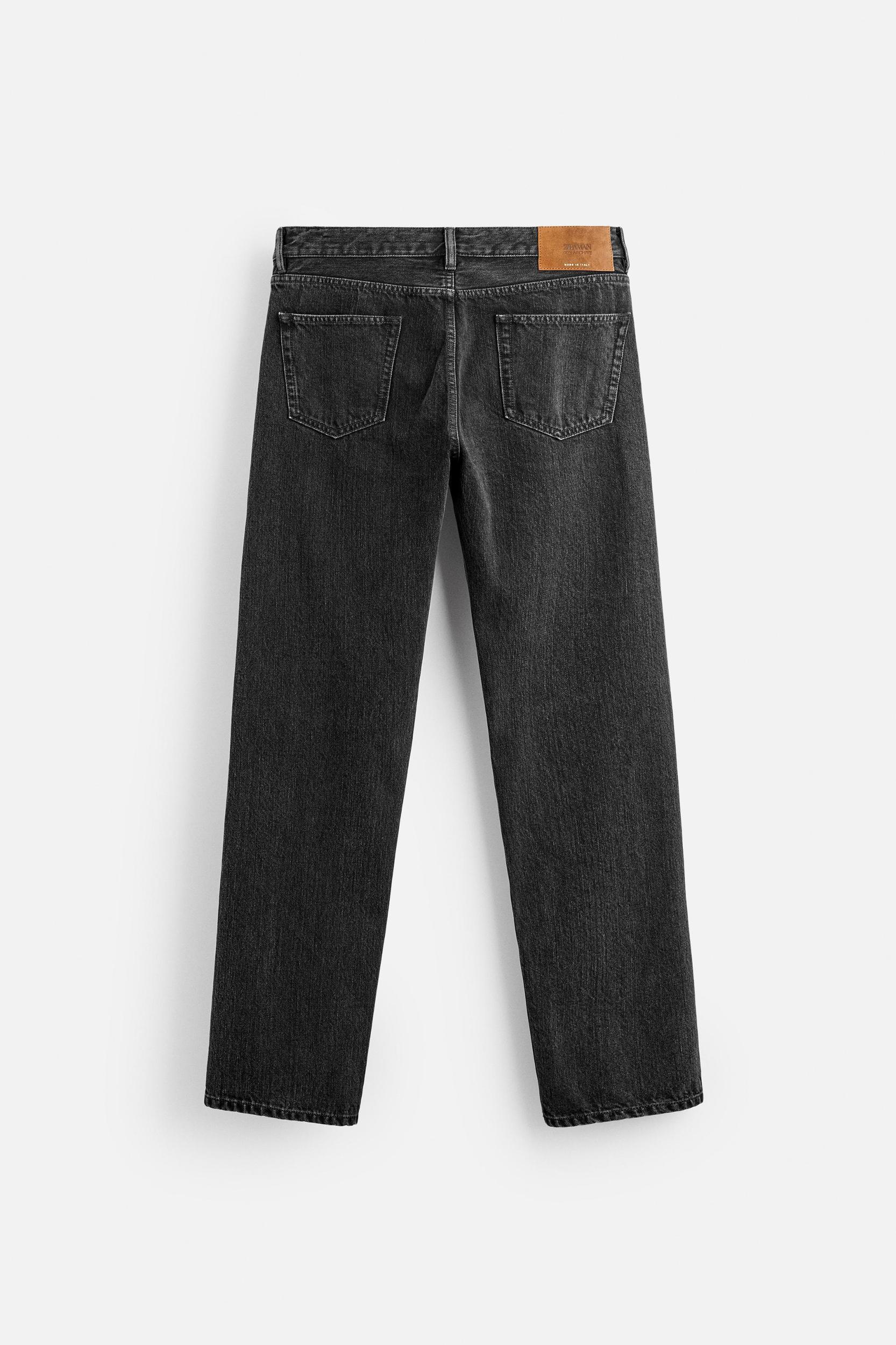 STRAIGHT FIT JEANS Product Image