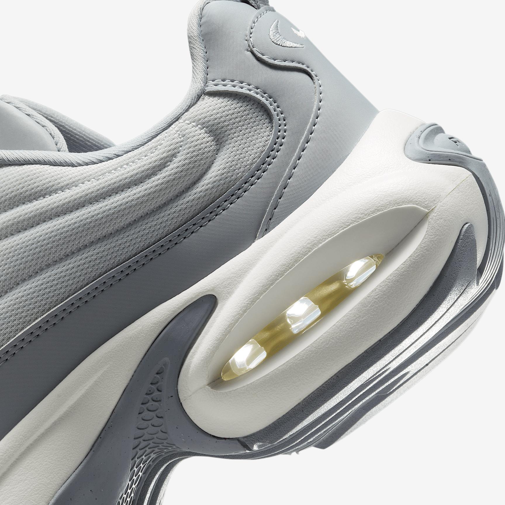 Nike Air Max Portal Women's Shoes Product Image