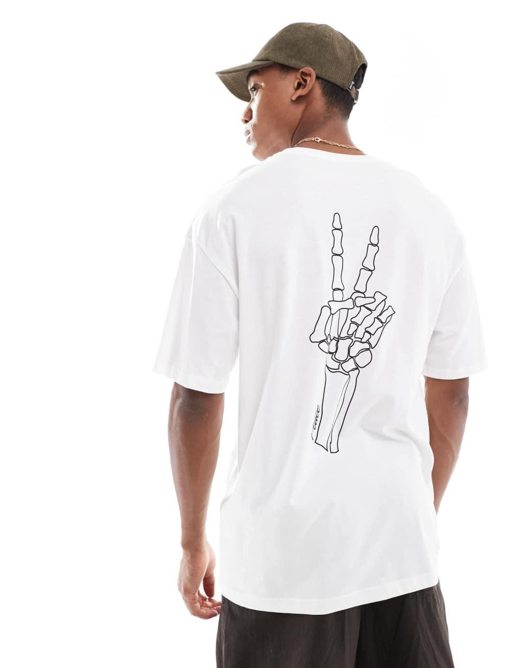 Jack & Jones oversized t-shirt with skull peace hand print in white Product Image