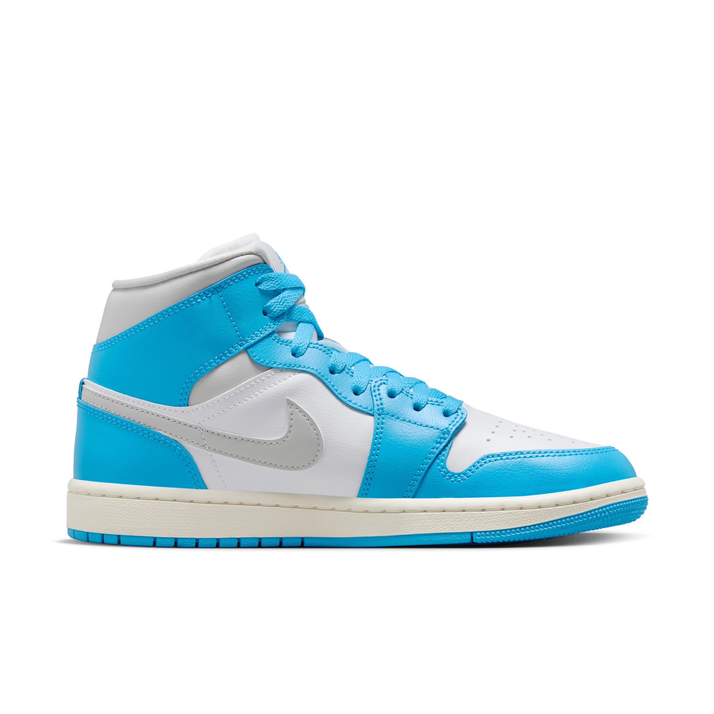 Women's Air Jordan 1 Mid Shoes Product Image