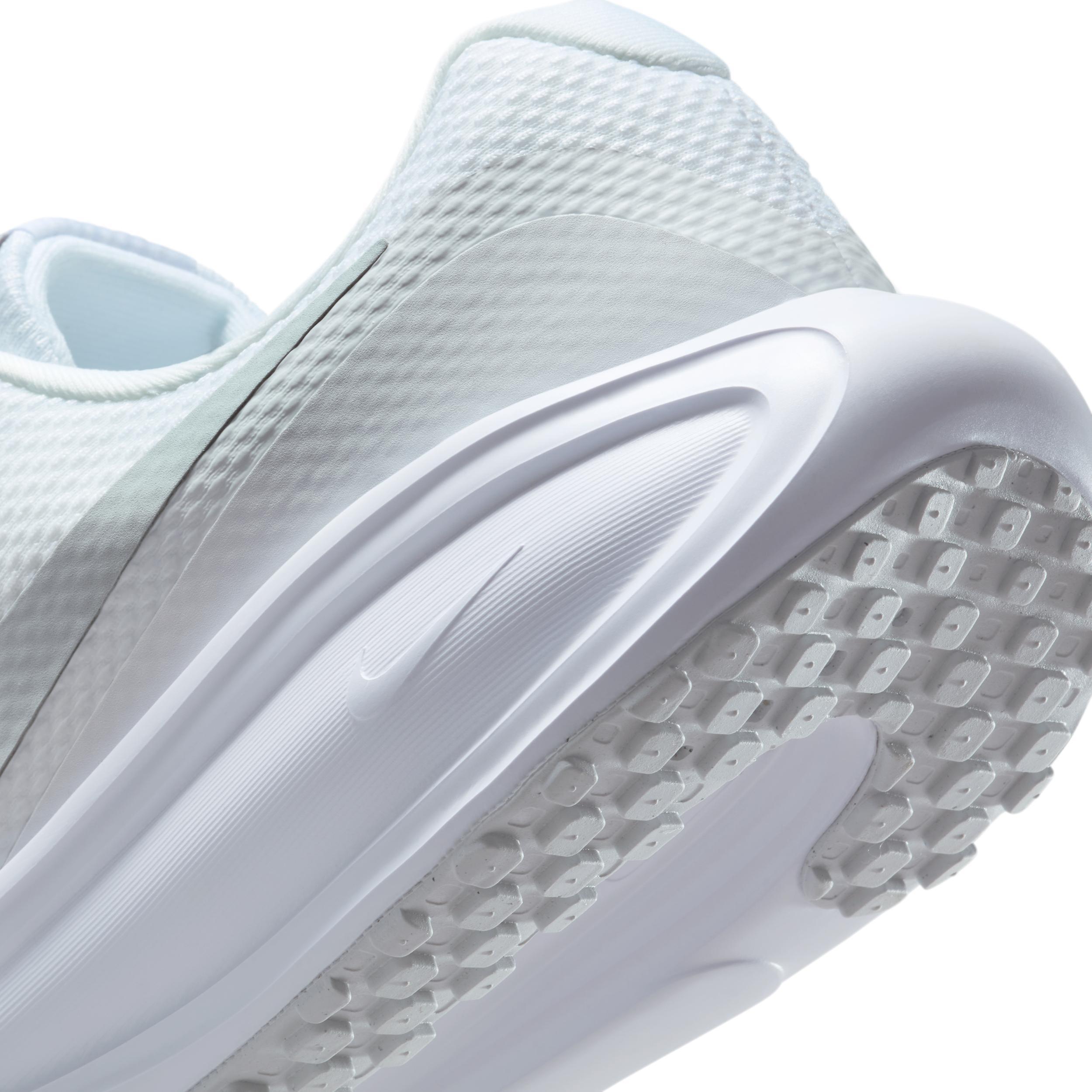 Nike Men's Revolution 8 Road Running Shoes Product Image
