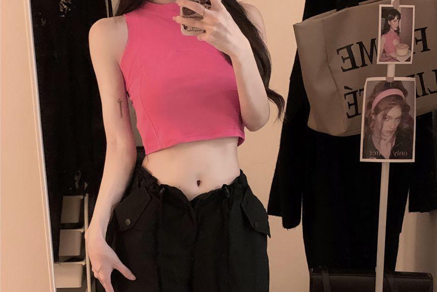 Plain Crop Tank Top / Outdoor Cargo Harem Pants Product Image