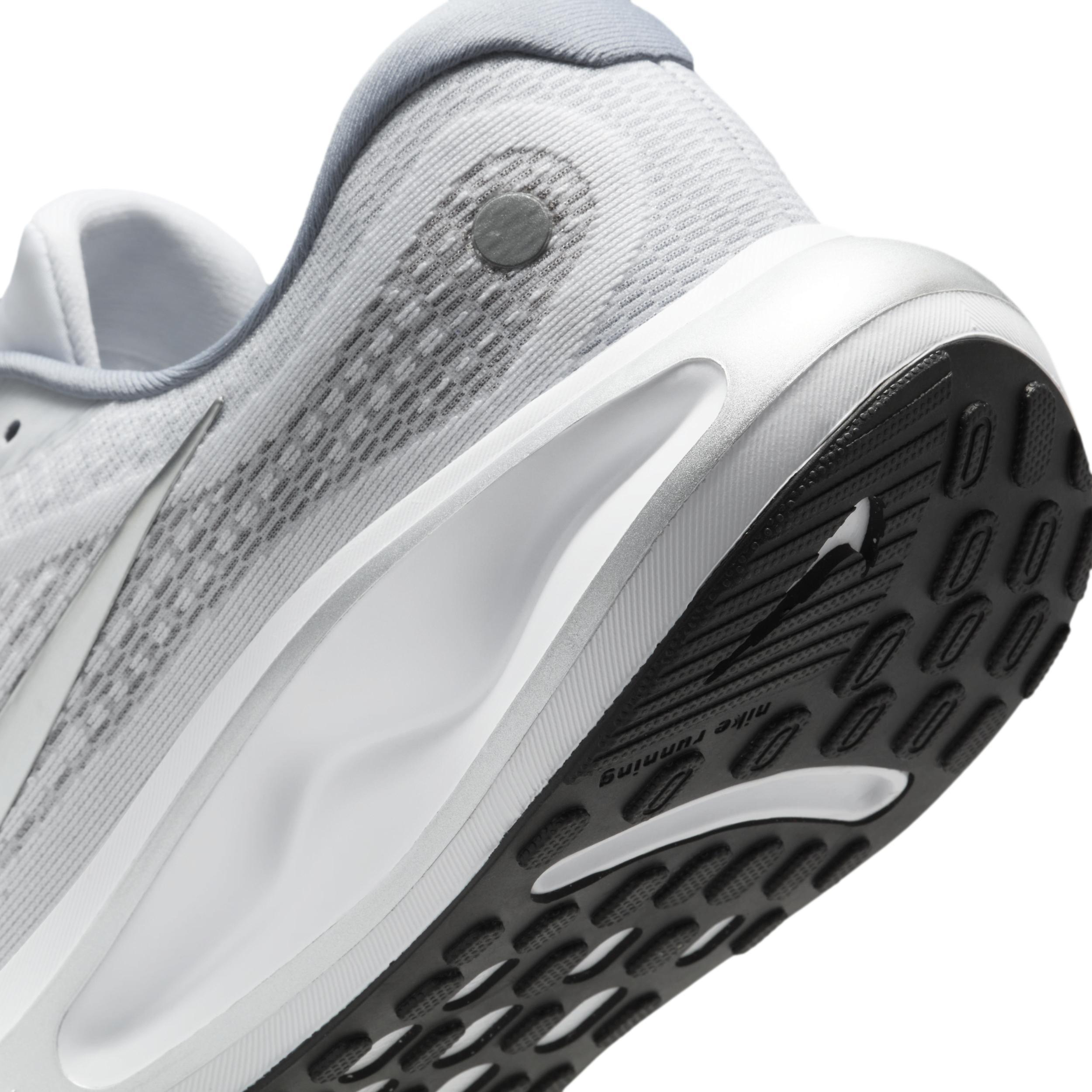 Nike Journey Run Men's Road Running Shoes, Size: 13, White Grey Silver Product Image