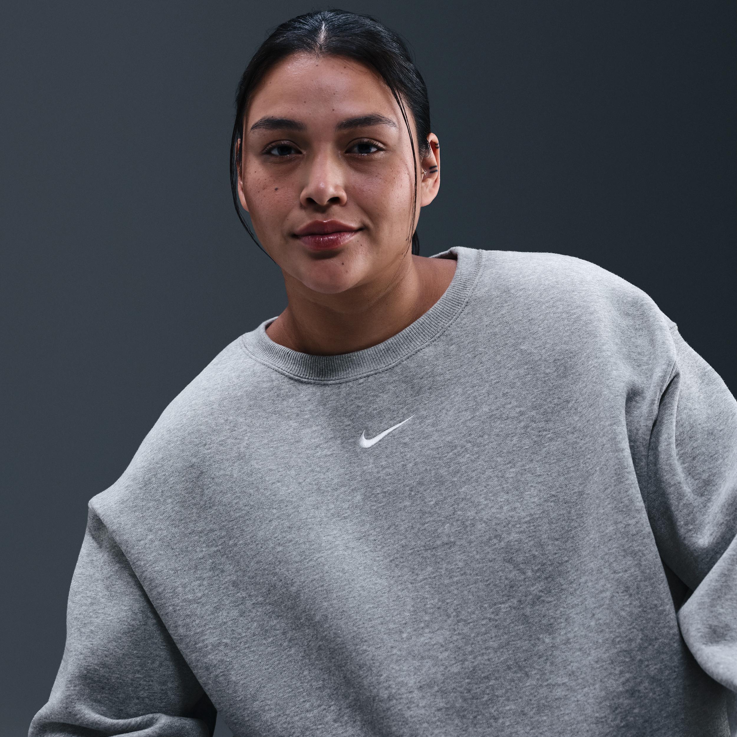 Nike Sportswear Phoenix Fleece Women's Oversized Crew-Neck Sweatshirt (Plus Size) Product Image