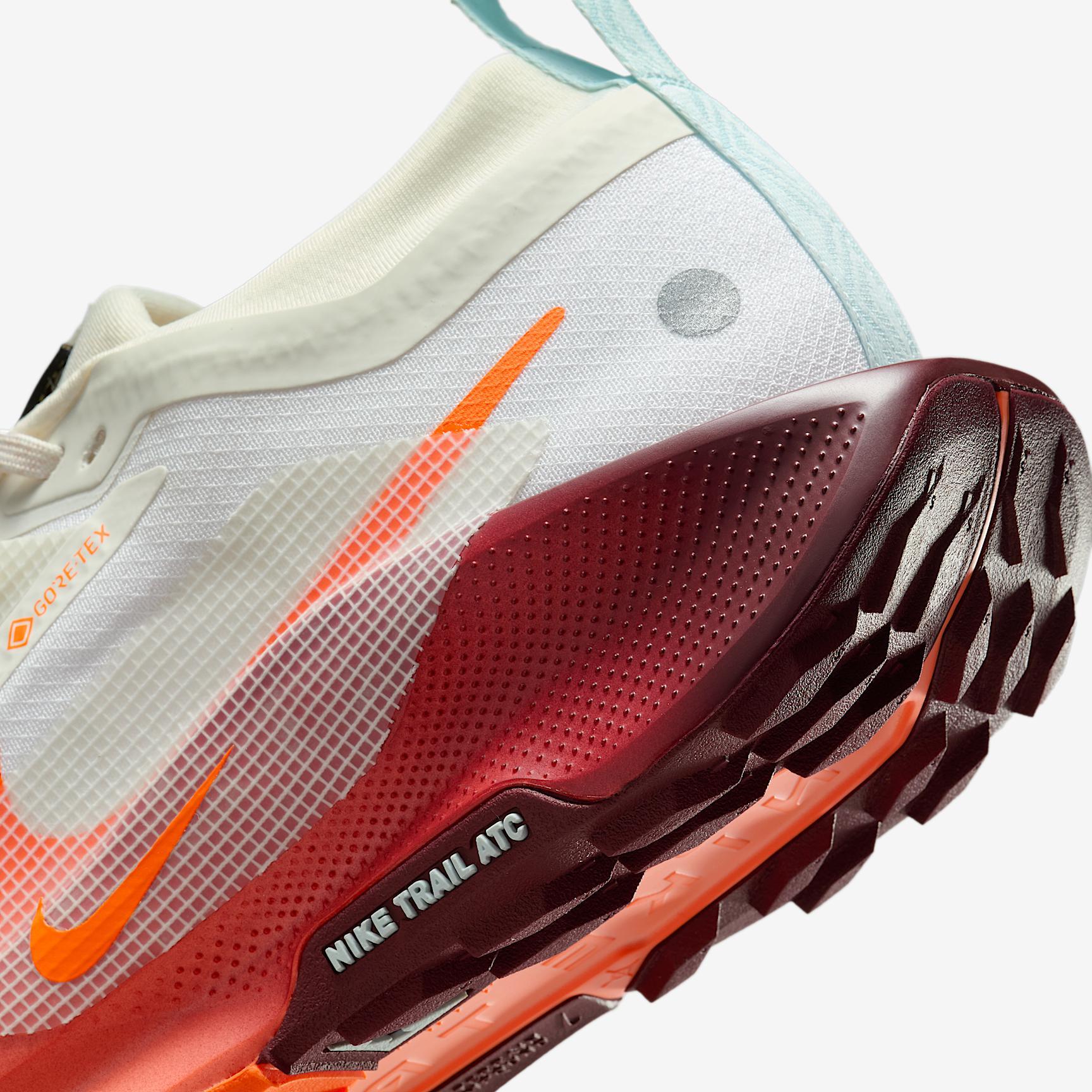 Nike Women's Pegasus Trail 5 GORE-TEX Waterproof Trail Running Shoes Product Image