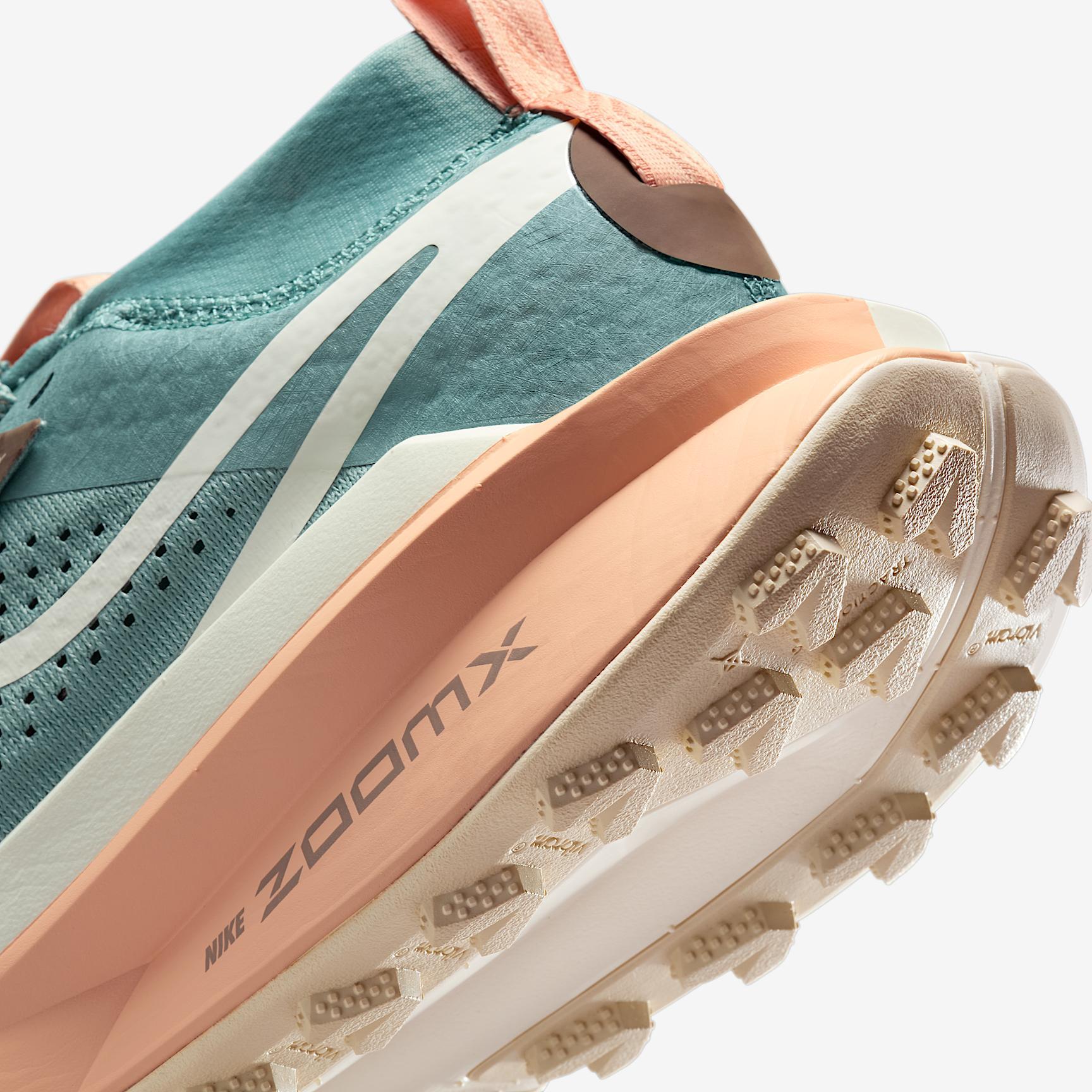 Nike Women's Zegama 2 Trail Running Shoes Product Image
