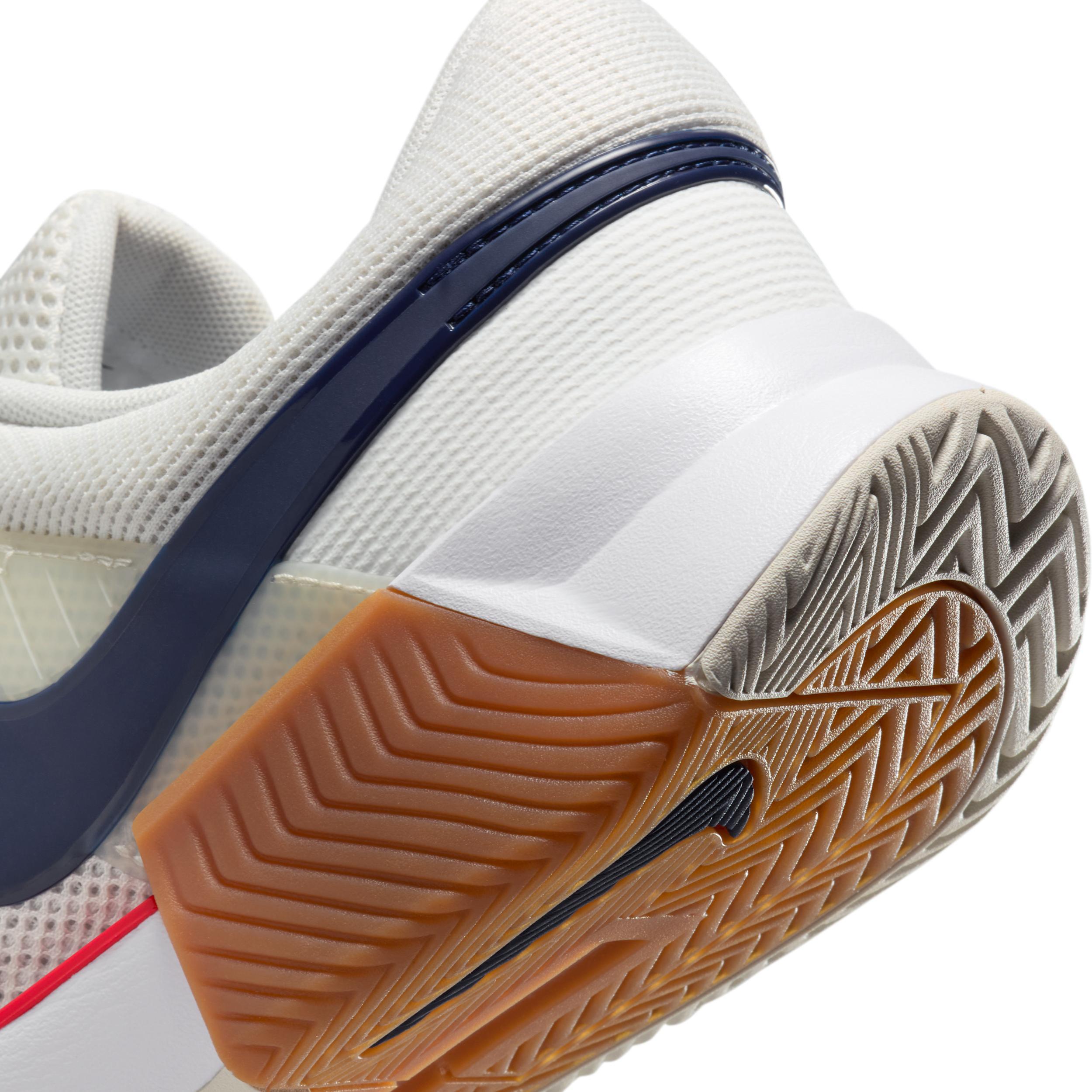 Nike Men's Zoom GP Challenge 1 Hard Court Tennis Shoes Product Image