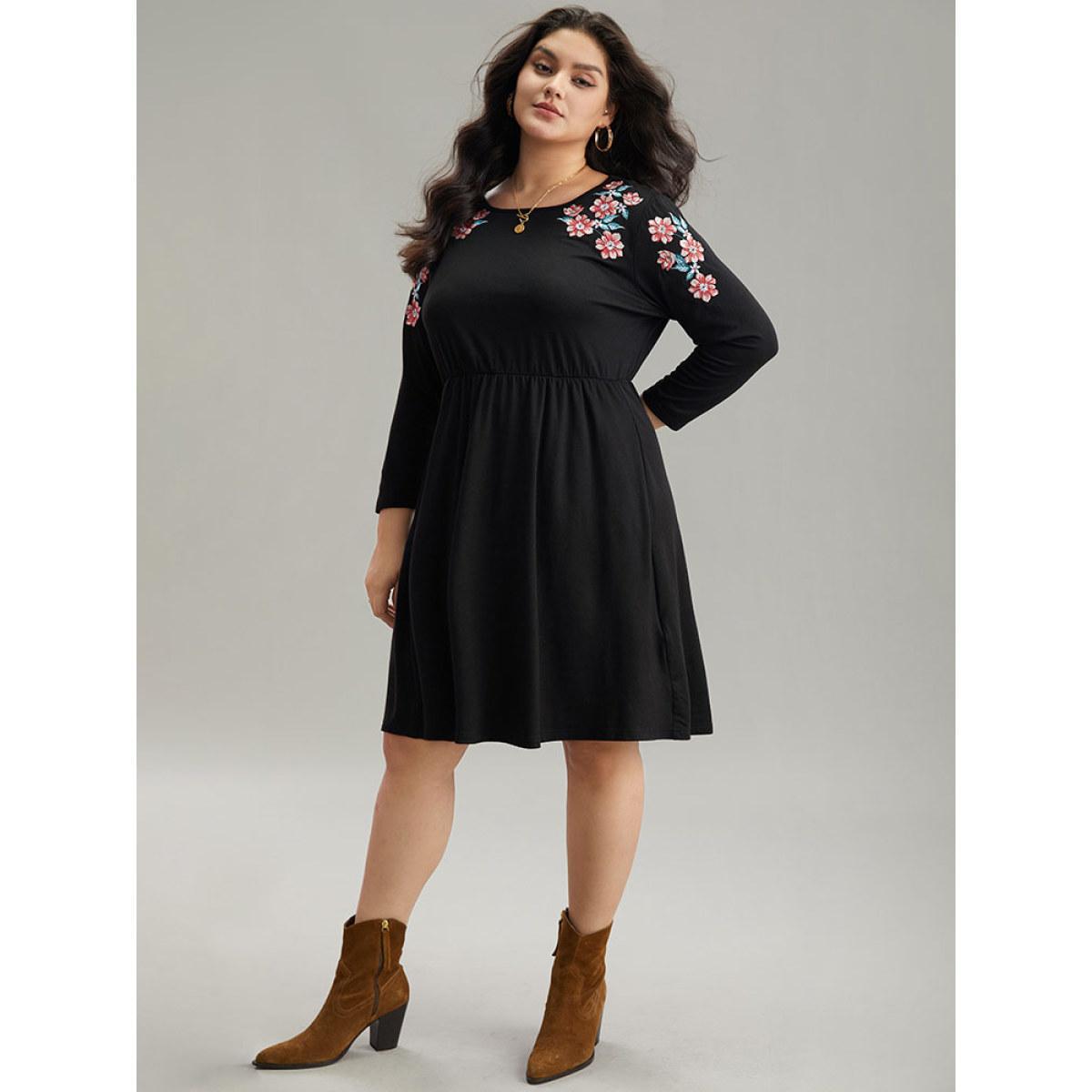 Plus Size Supersoft Essentials Floral Embroidered Pocket Dress Black Women Casual Printed Round Neck Long Sleeve Curvy Knee Dress BloomChic 26/4X Product Image