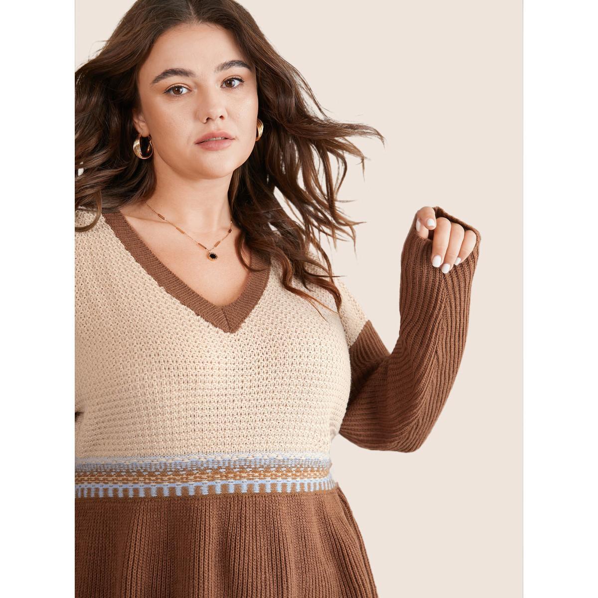 Plus Size Colorblock Contrast Texture Elastic Waist Pullover Maroon Women Casual Long Sleeve V-neck Everyday Pullovers BloomChic 18-20/2X Product Image