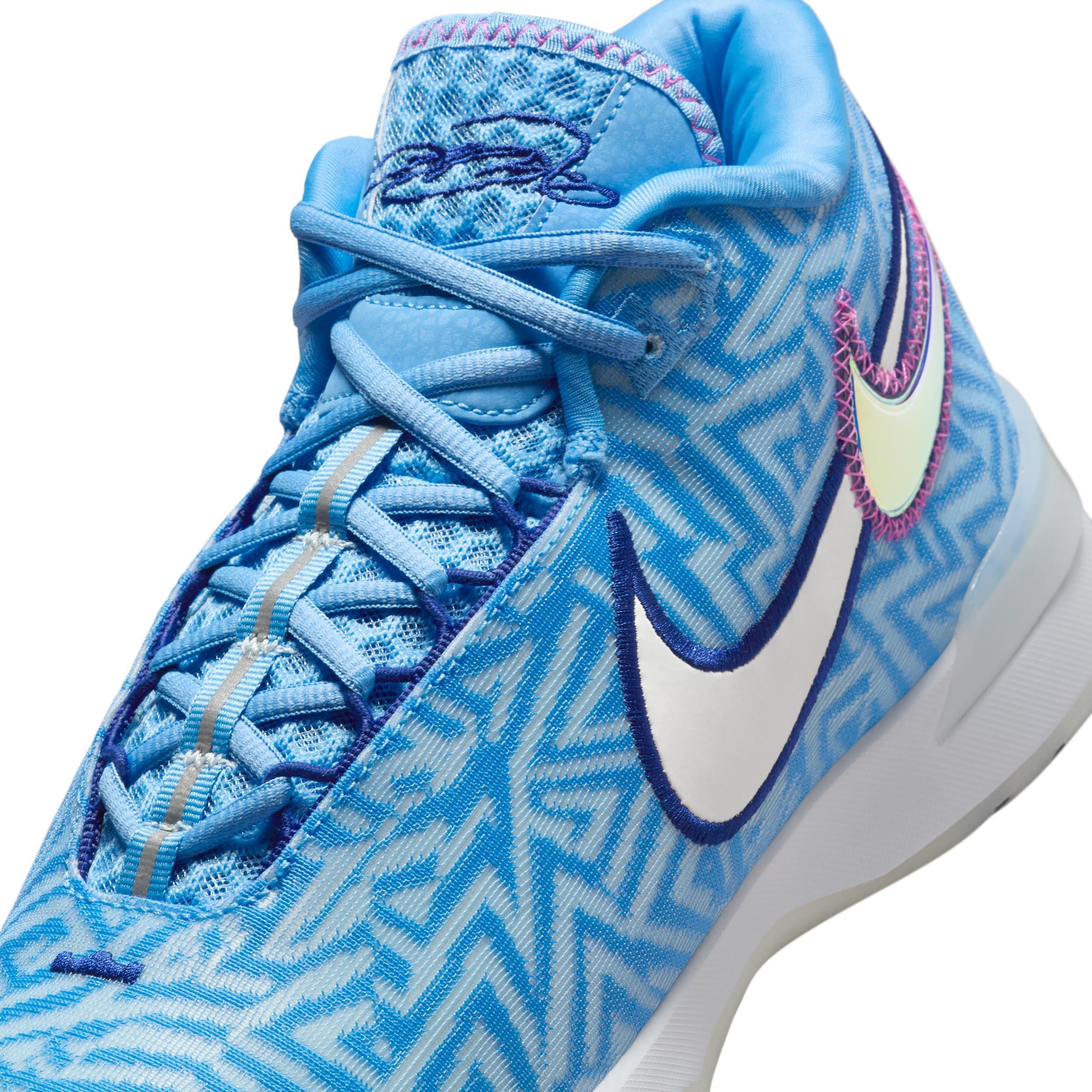 Nike Men's LeBron NXXT Genisus Basketball Shoes Product Image