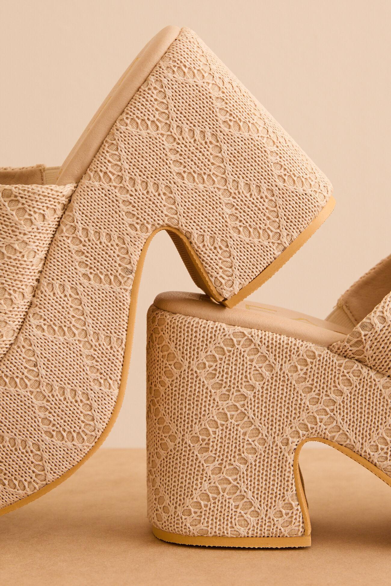 Como Platform Sandal by Matisse Product Image