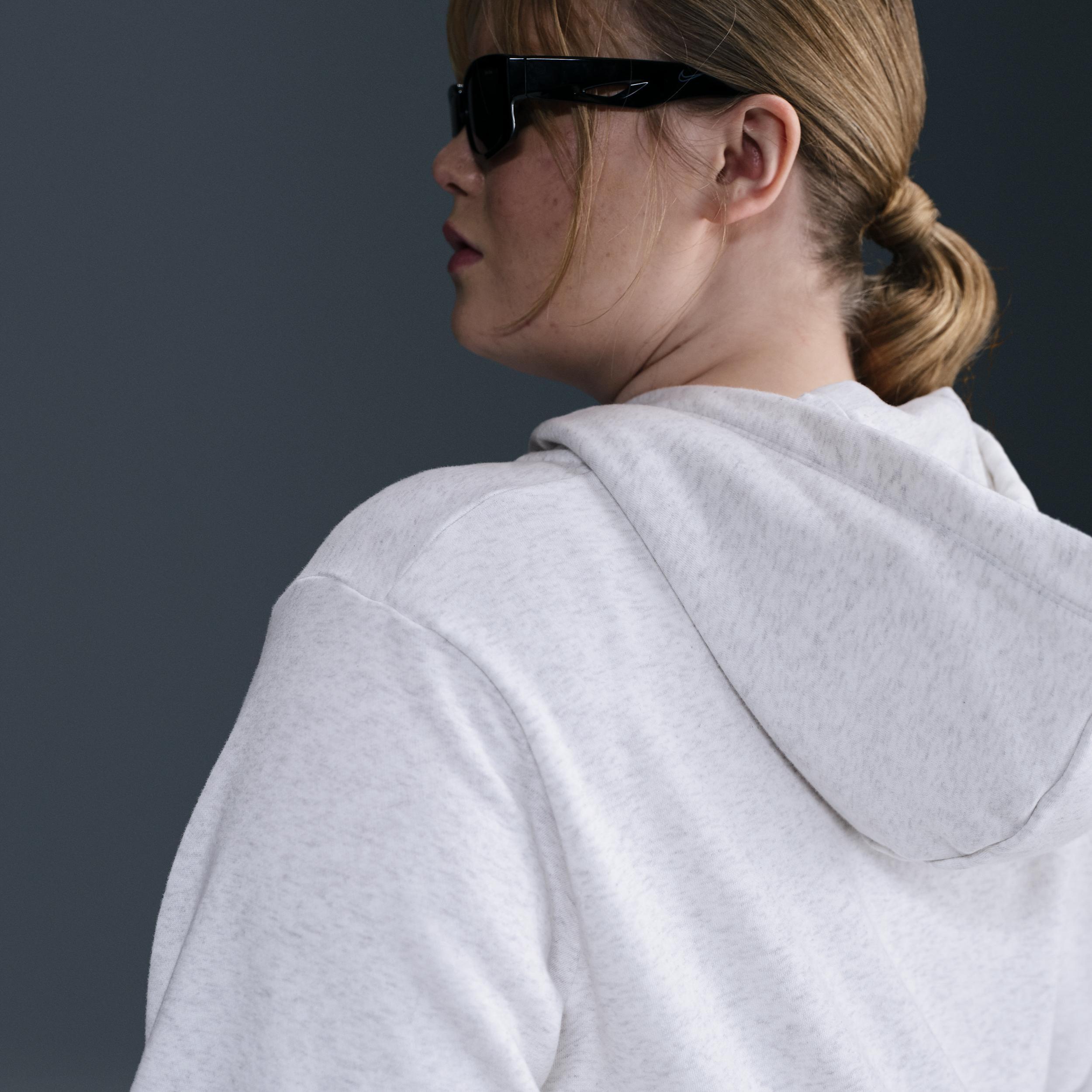 Women's Nike Sportswear Club Fleece Full-Zip Hoodie (Plus Size) Product Image