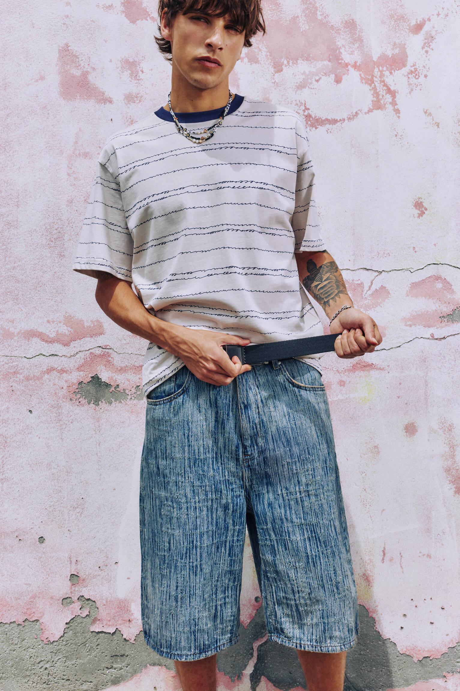 Striped T-shirt with contrast collar Product Image