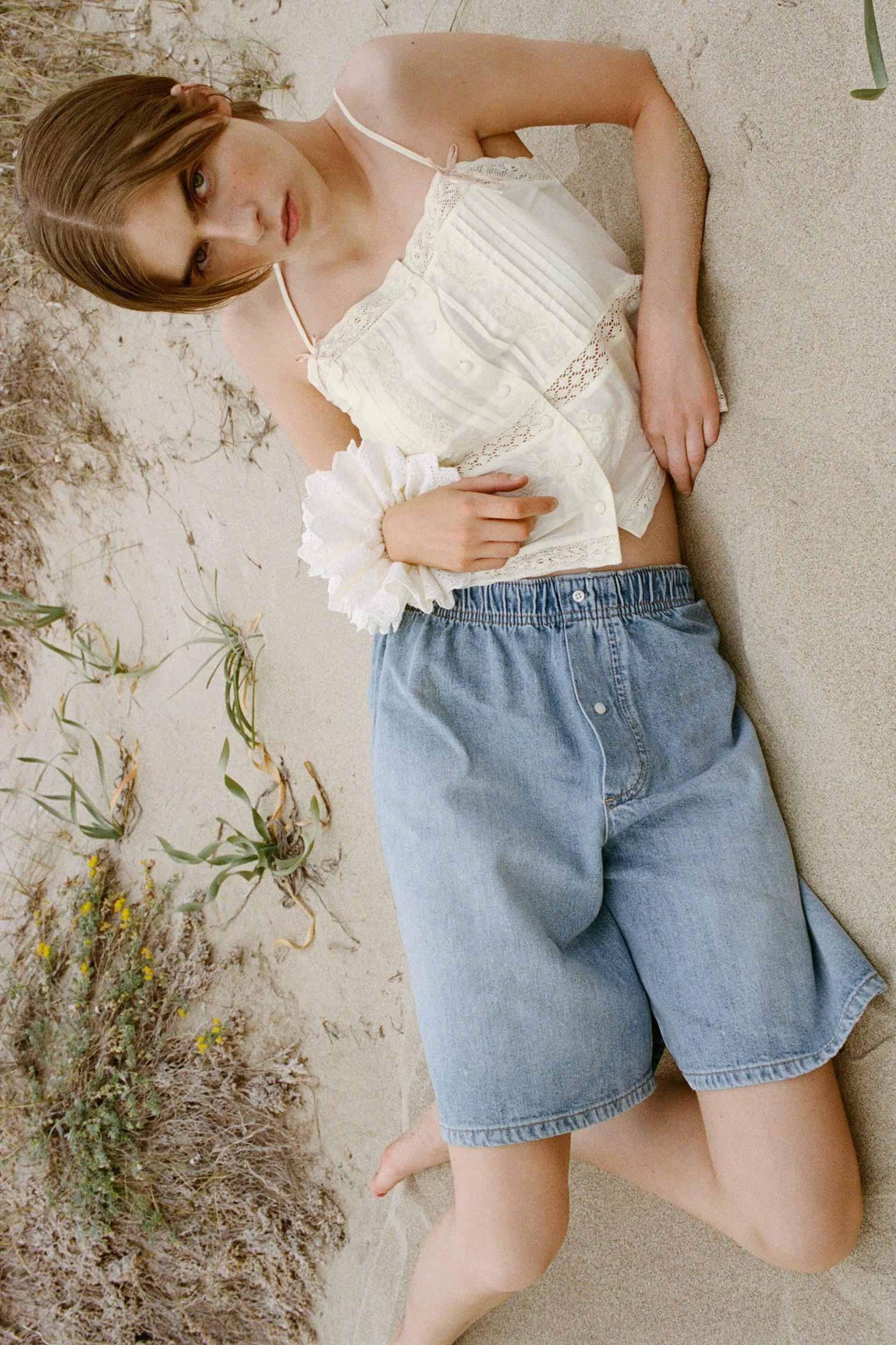 EMBROIDERED BOW TOP Product Image