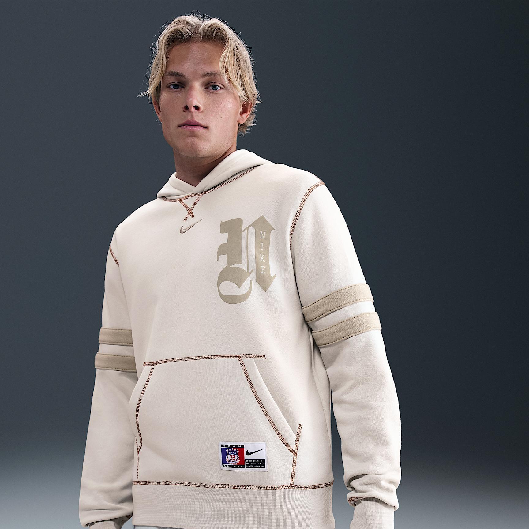 Nike Club Men's Fleece Pullover Hoodie Product Image