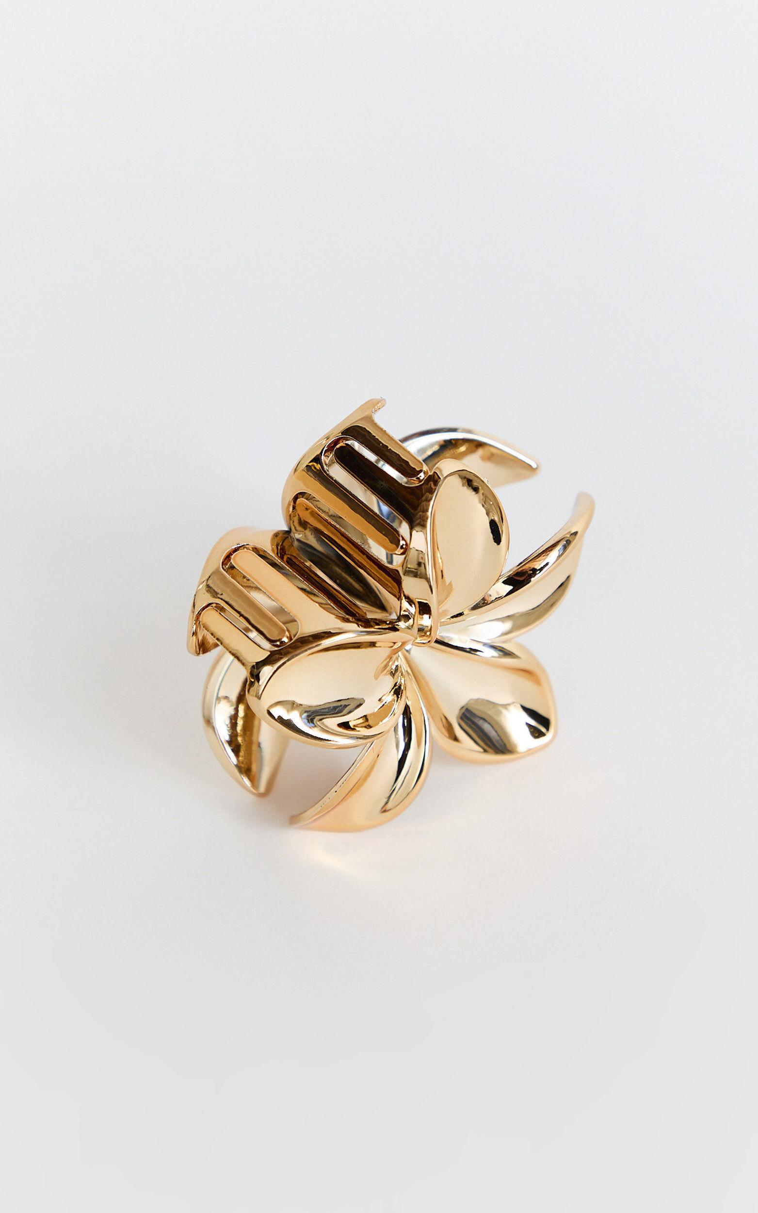 Oliver Flower Hair Clip in Gold Product Image