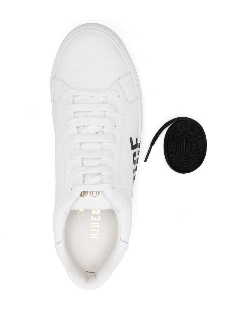 Essence sneakers Product Image