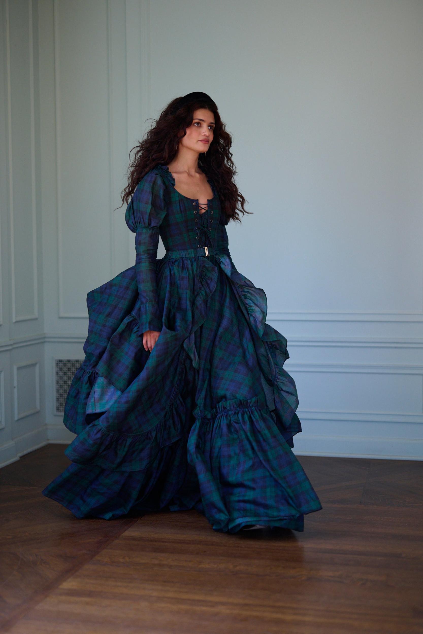 The Scotland Plaid Duchess Tournure Product Image