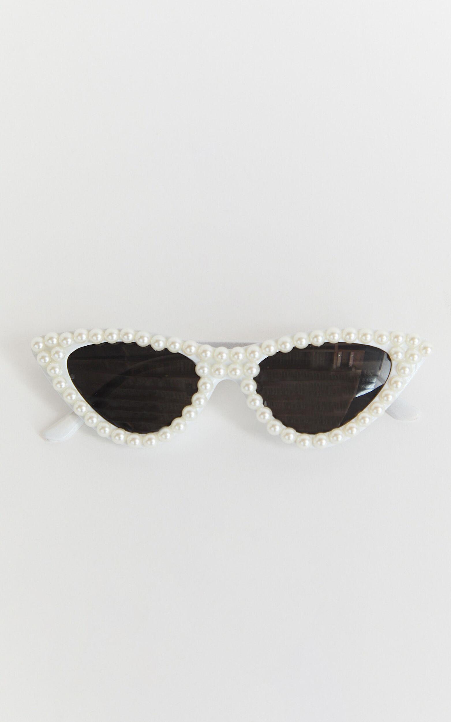 Harriet Sunglasses - Pearl Cat Eye Sunglasses in White Product Image