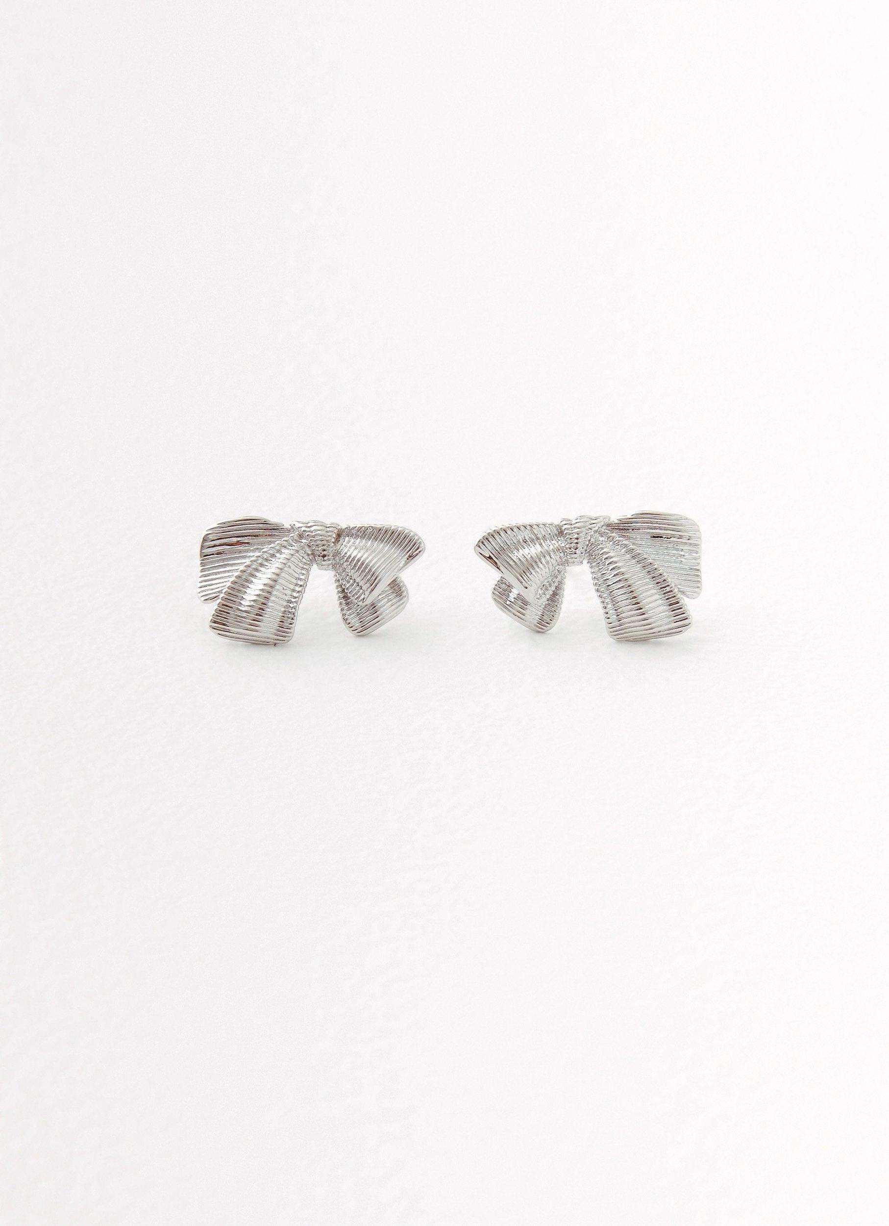 Kiyah Bow Earrings - Silver Product Image